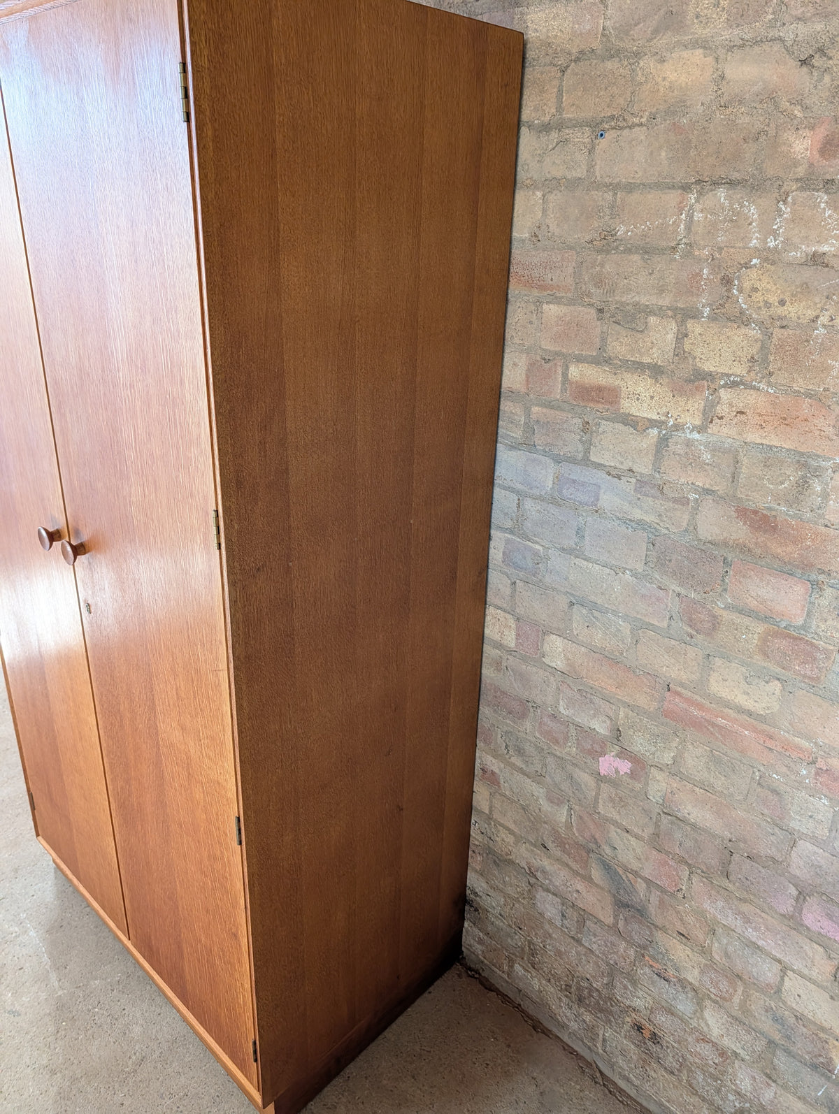 Mid Century Meredew Oak Wardrobe 1950s