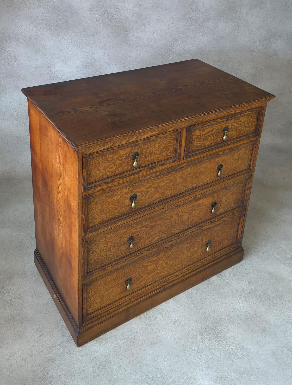 Early 20th Century Oak Howard & Sons Chest of Drawers