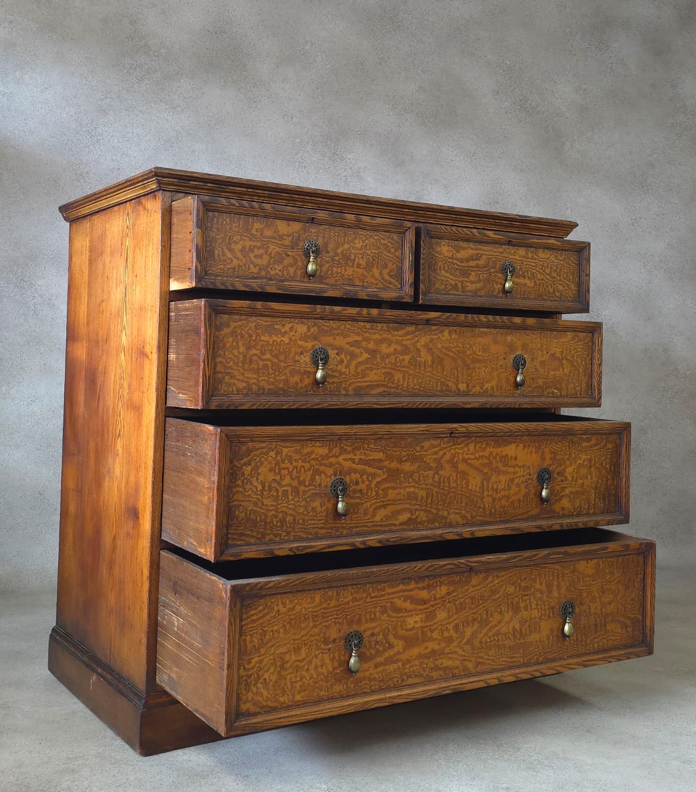 Early 20th Century Oak Howard & Sons Chest of Drawers