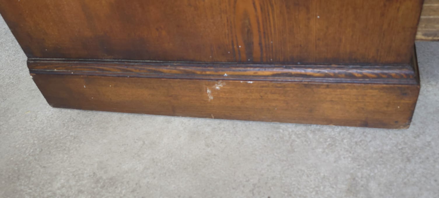 Early 20th Century Oak Howard & Sons Chest of Drawers