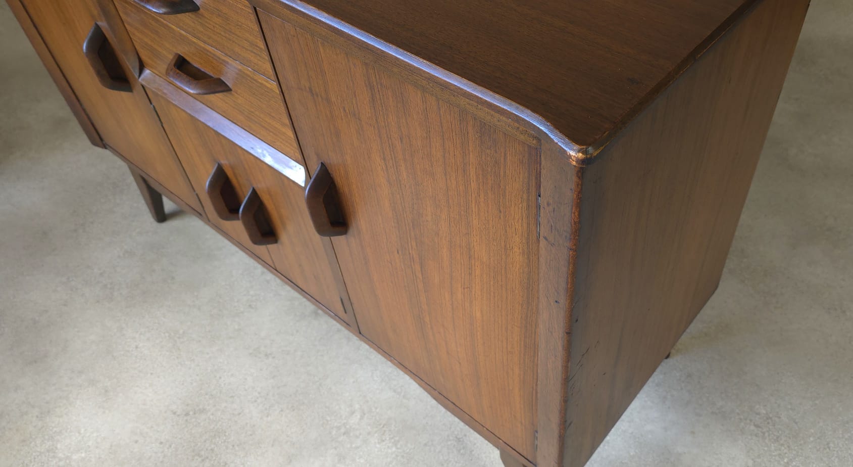 Mid Century Jentique Small Compact Teak Sideboard 1960s