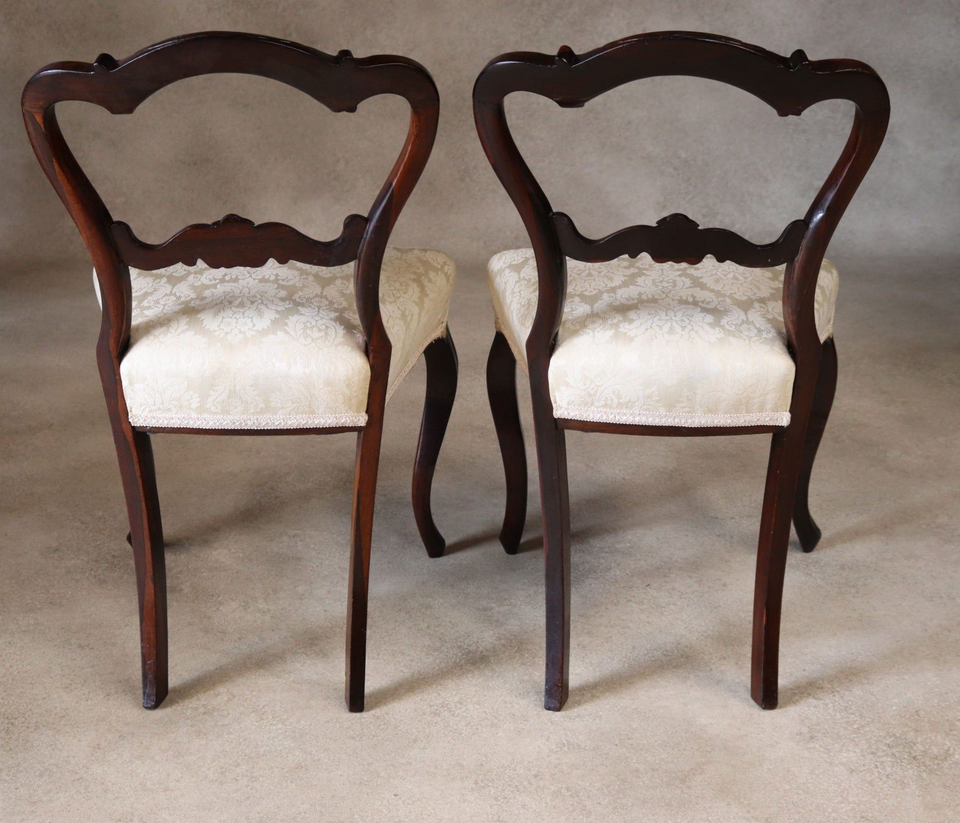 Set Of 4 Antique Victorian Rosewood Balloon Back Dining Chairs