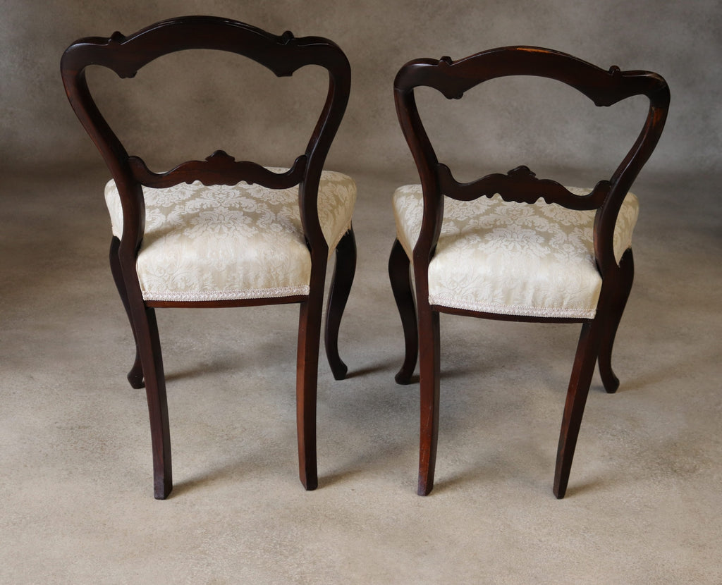 Set Of 4 Antique Victorian Rosewood Balloon Back Dining Chairs
