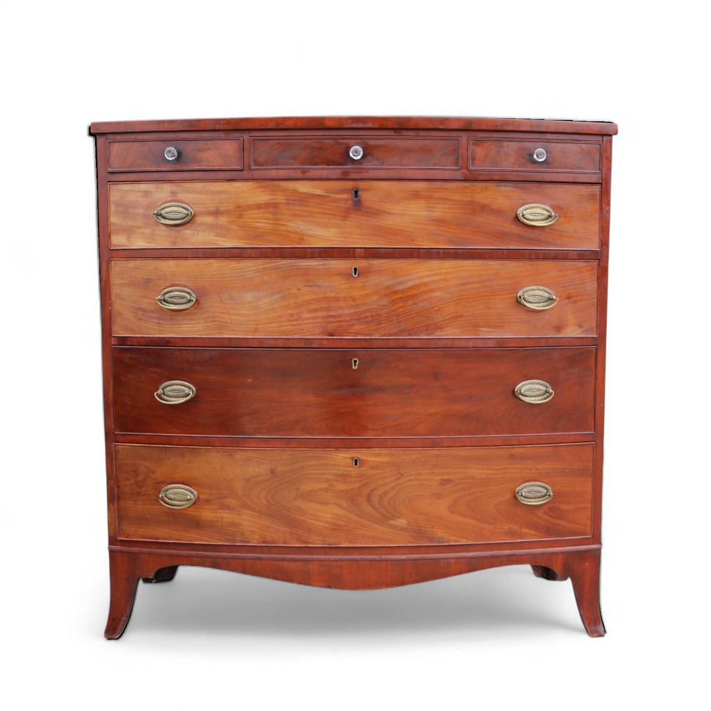 Antique Late Georigian Bow Front Large Mahogany Chest Of Drawers - 19th Century