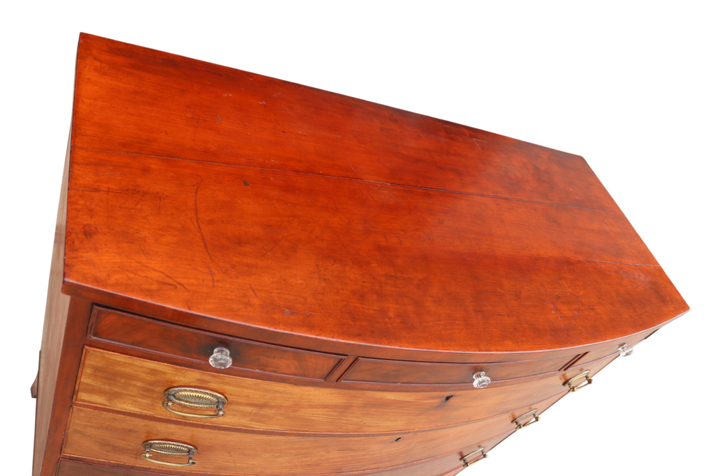 Antique Late Georigian Bow Front Large Mahogany Chest Of Drawers - 19th Century
