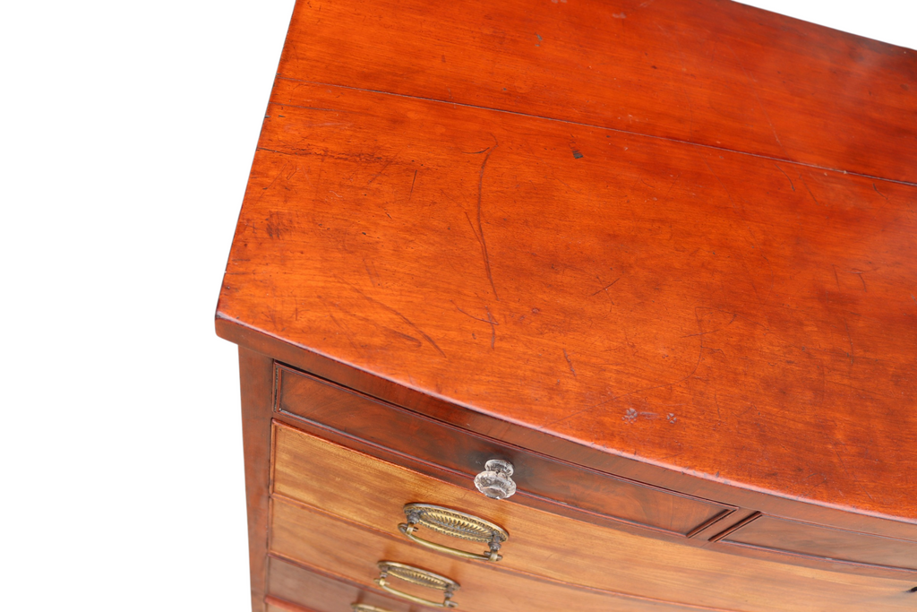 Antique Late Georigian Bow Front Large Mahogany Chest Of Drawers - 19th Century