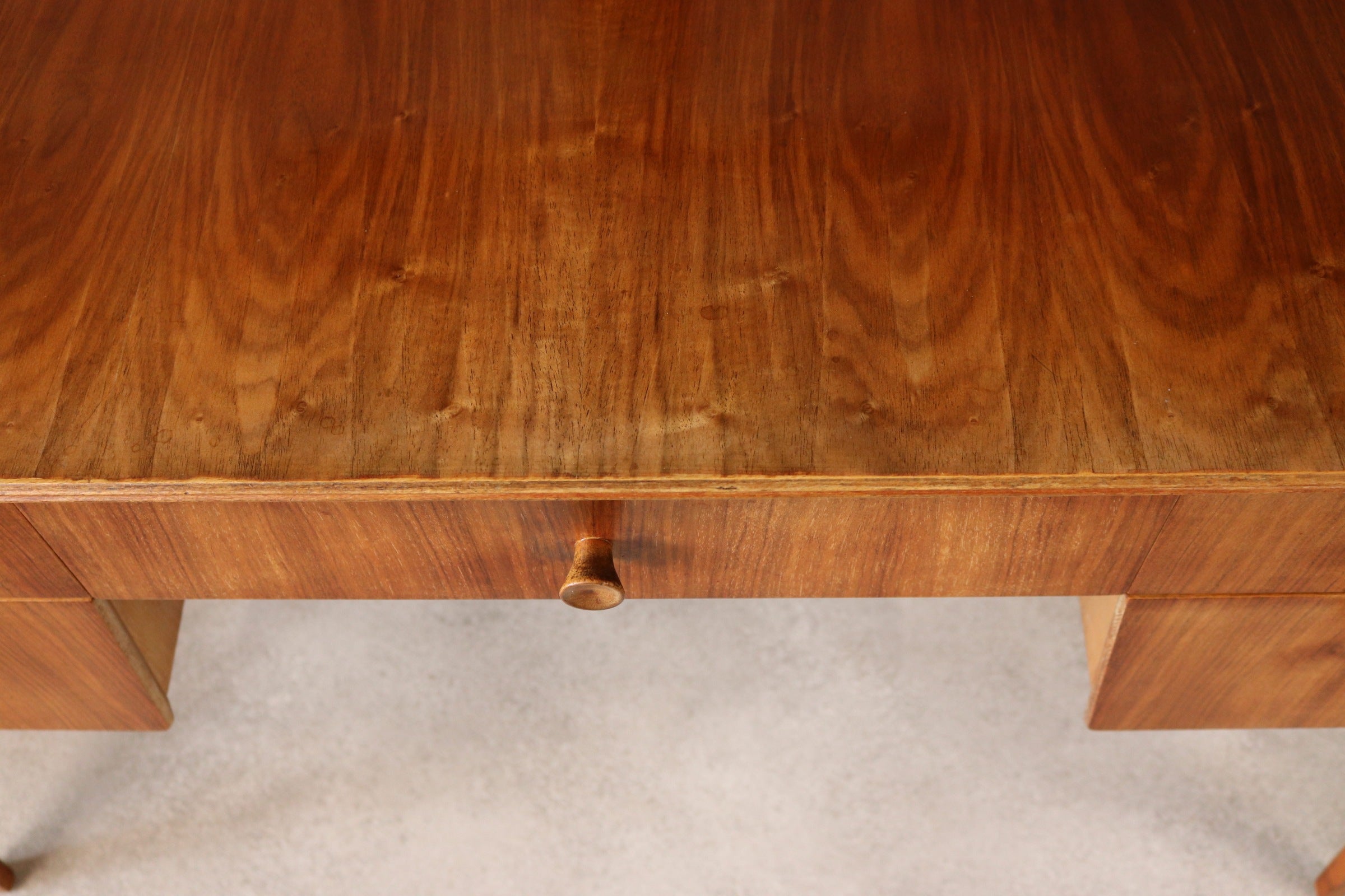 Mid Century Gordon Russell Walnut Dressing Table 1950s