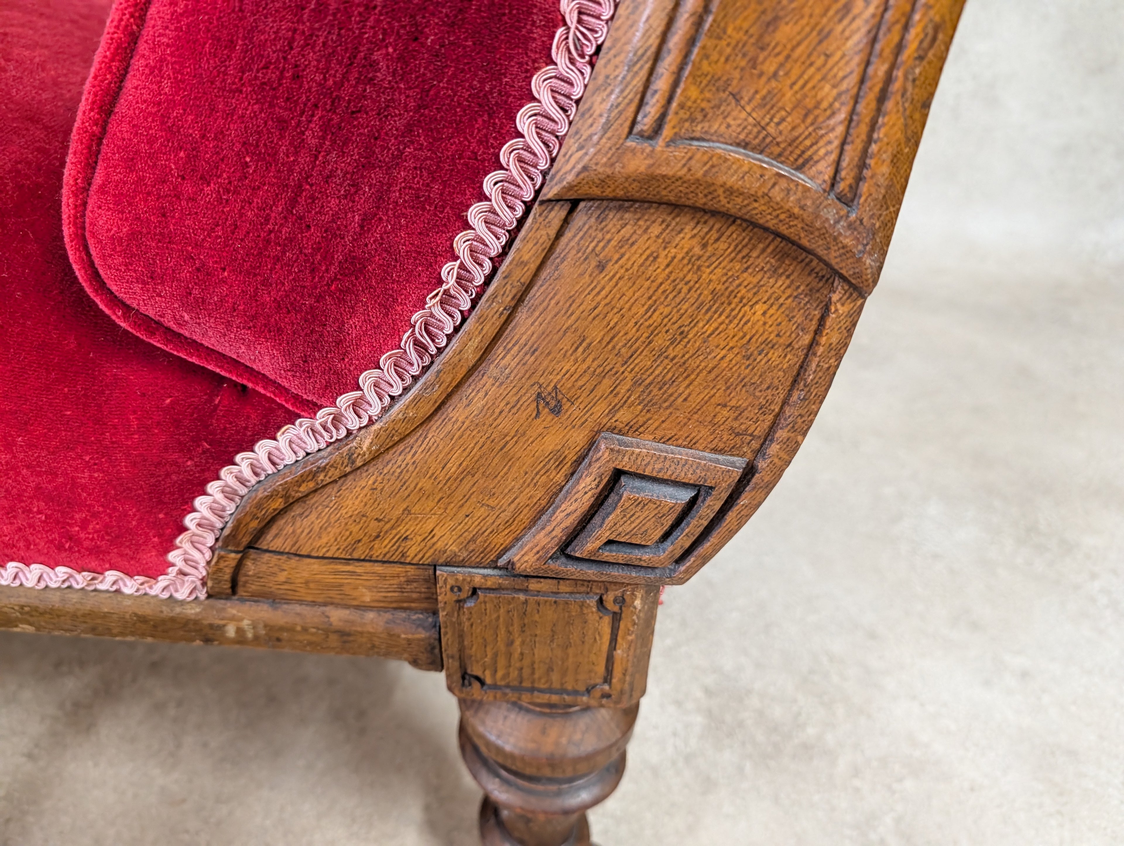 Victorian Scroll End Antique Chaise Longue Oak Lounge Sofa Day Bed