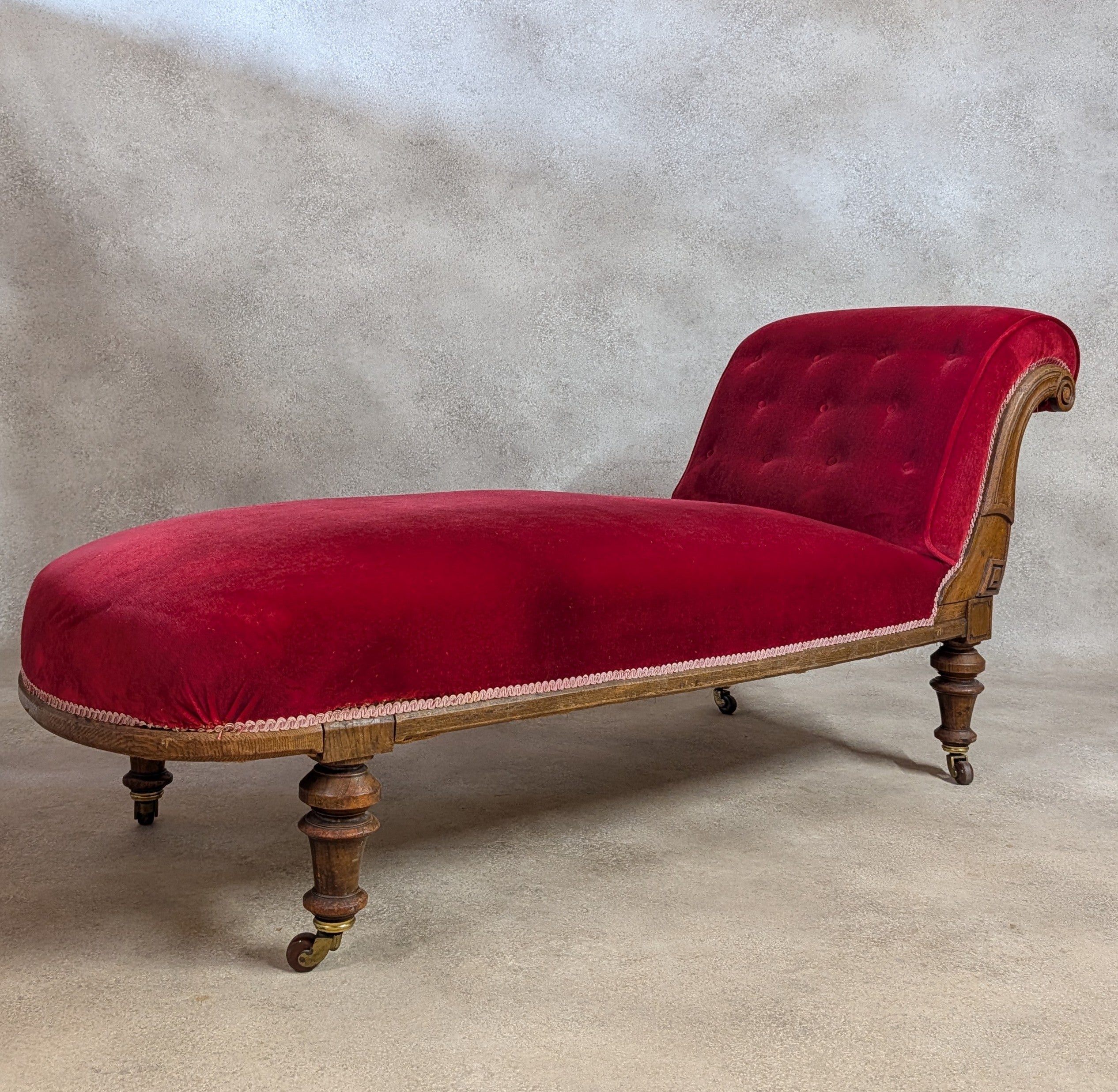 Victorian Scroll End Antique Chaise Longue Oak Lounge Sofa Day Bed