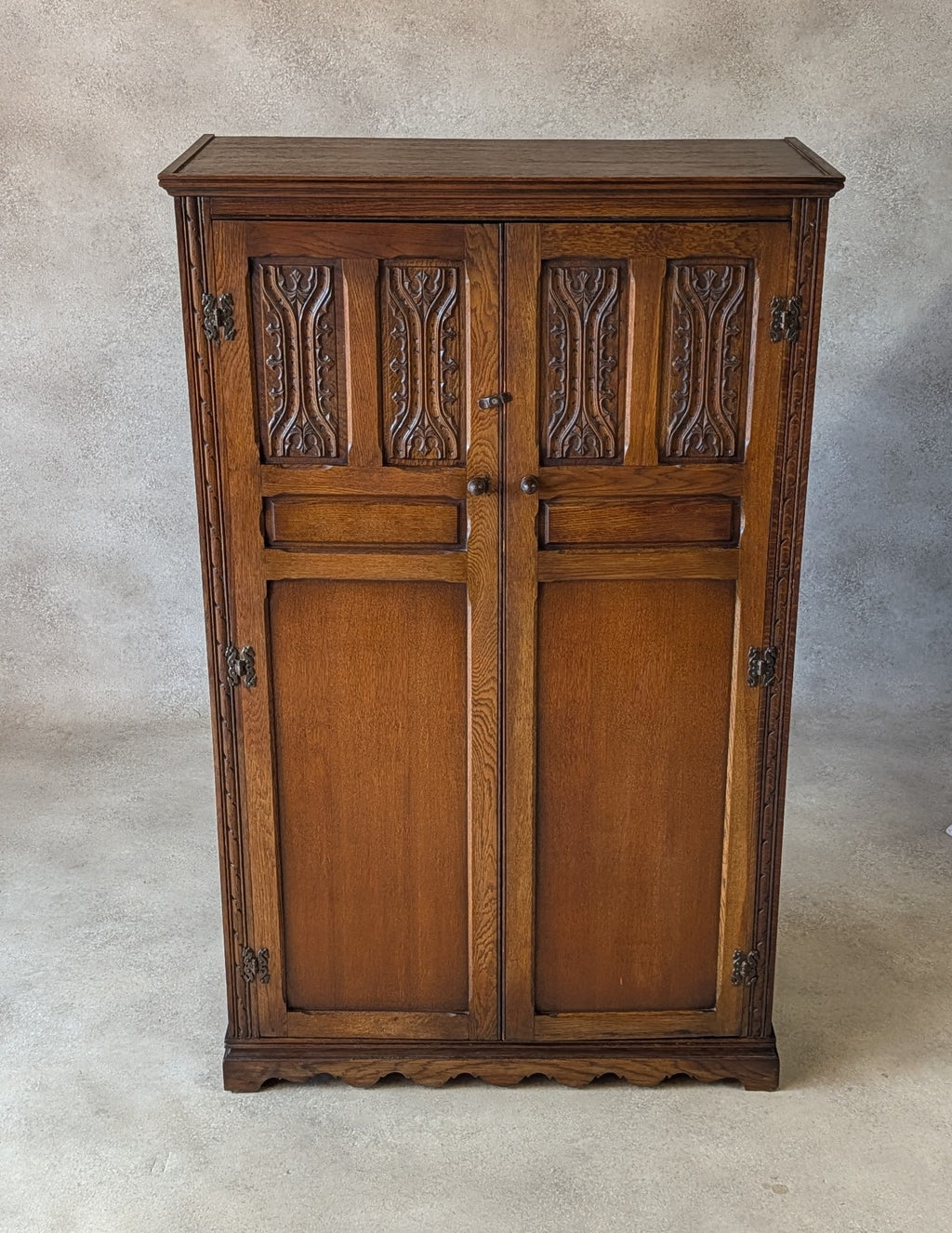 Wood Bros 'Old Charm' Oak Compact Gentleman's Fitted Wardrobe / Hall Robe