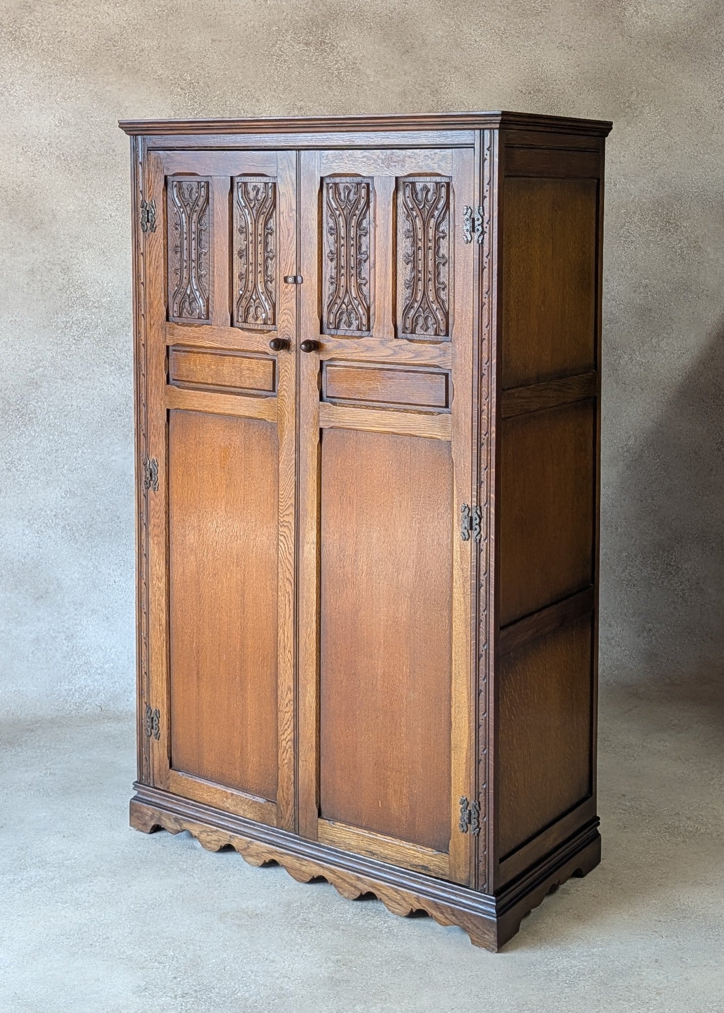 Wood Bros 'Old Charm' Oak Compact Gentleman's Fitted Wardrobe / Hall Robe