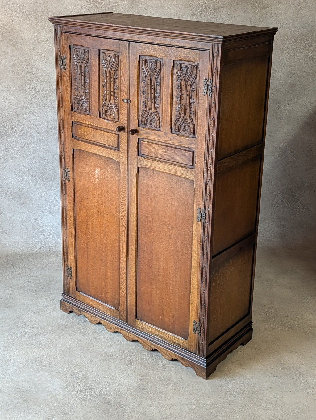Wood Bros 'Old Charm' Oak Compact Gentleman's Fitted Wardrobe / Hall Robe