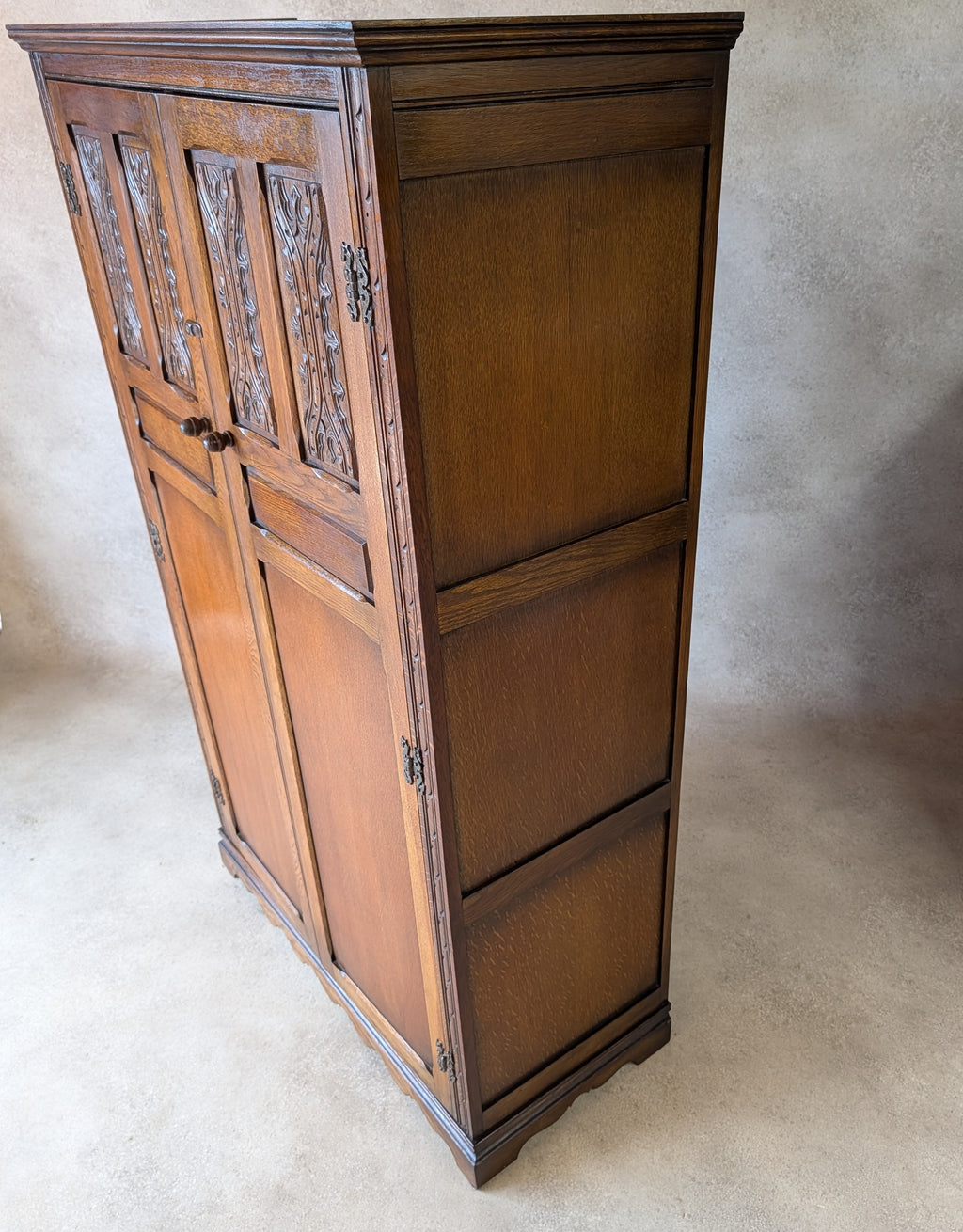 Wood Bros 'Old Charm' Oak Compact Gentleman's Fitted Wardrobe / Hall Robe