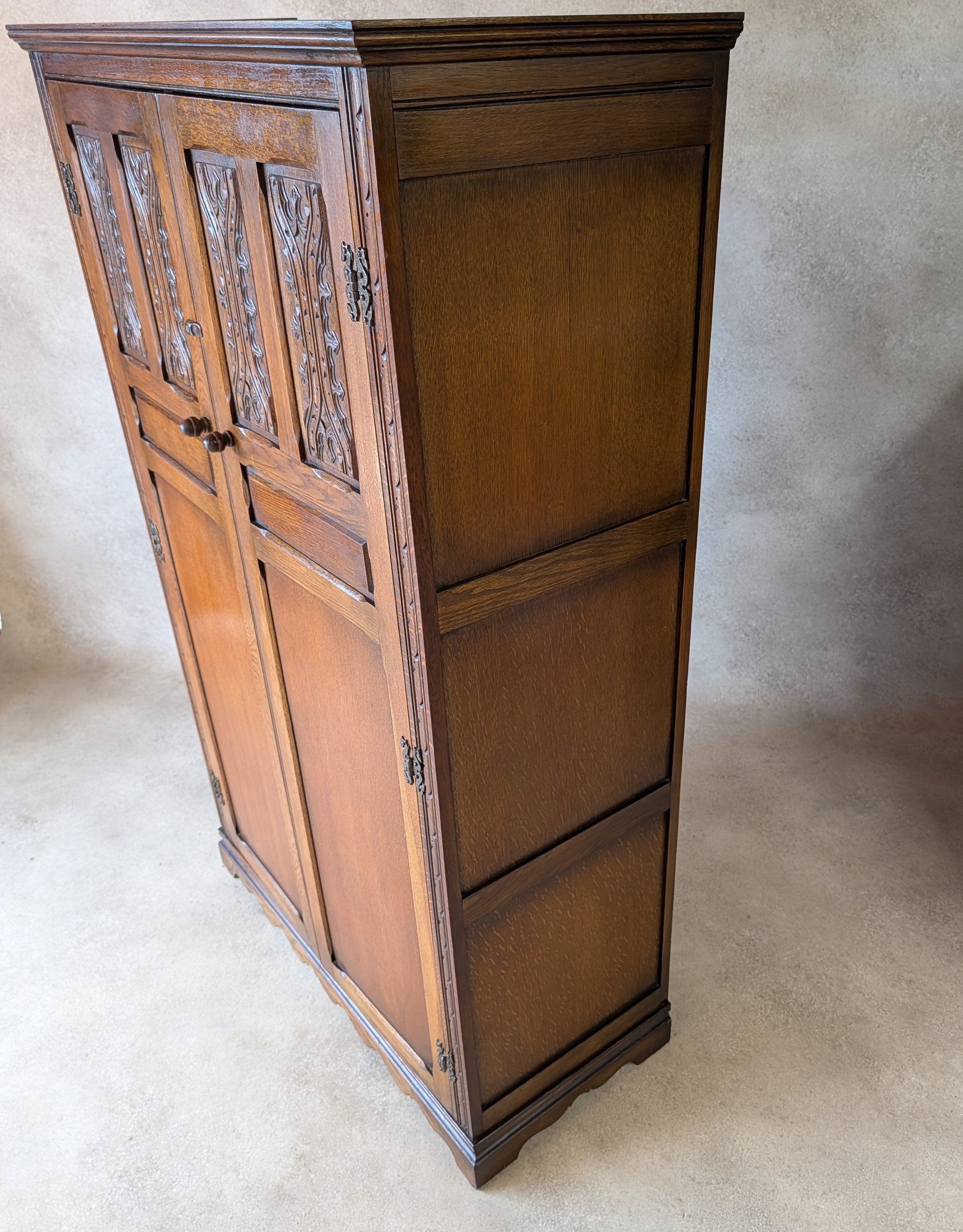 Wood Bros 'Old Charm' Oak Compact Gentleman's Fitted Wardrobe / Hall Robe
