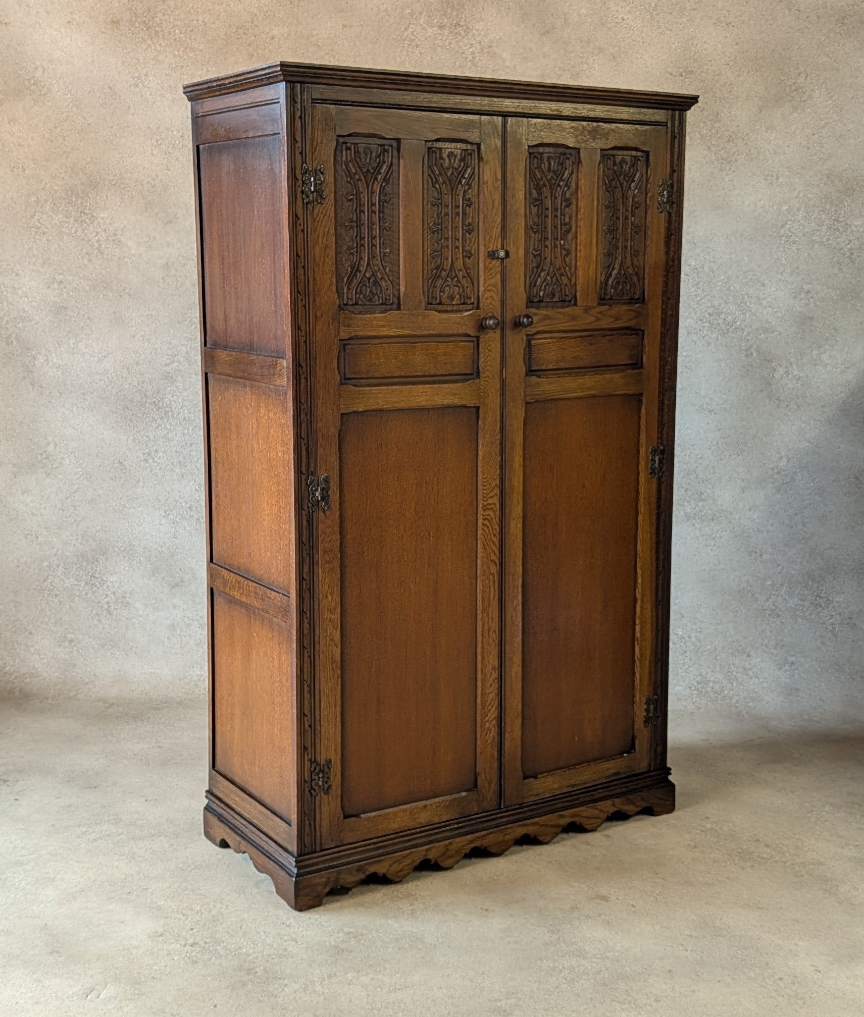 Wood Bros 'Old Charm' Oak Compact Gentleman's Fitted Wardrobe / Hall Robe