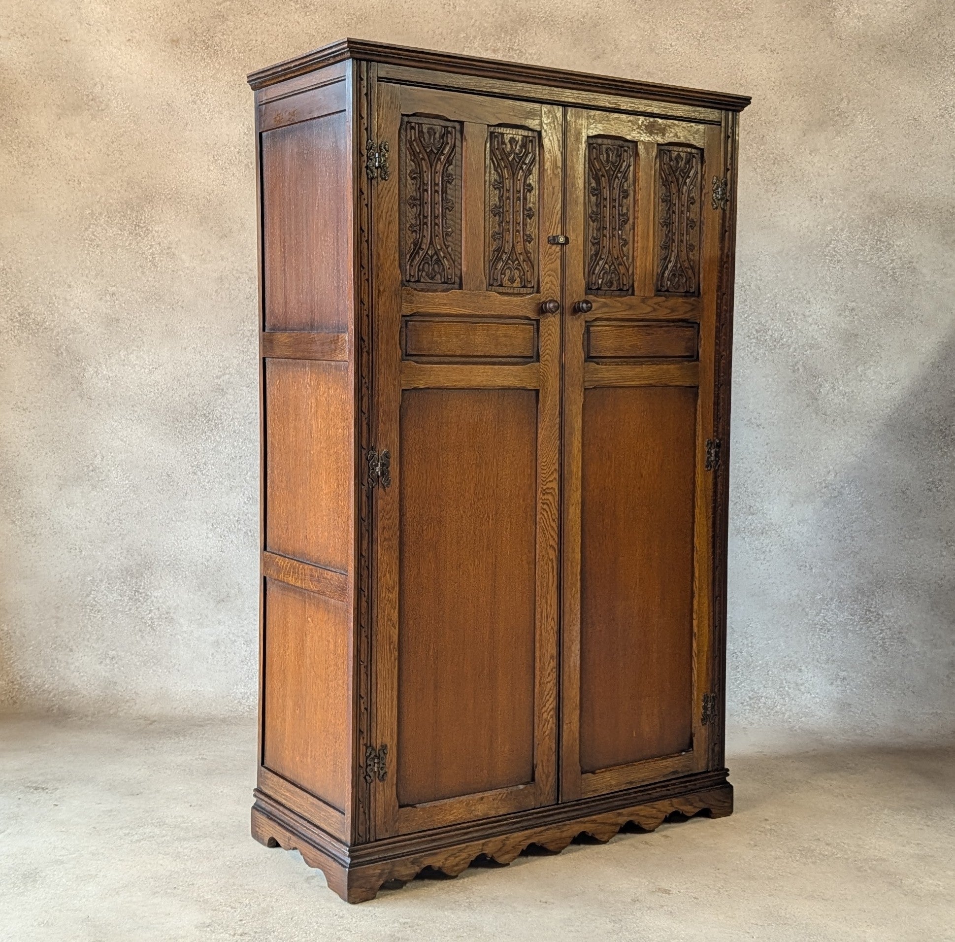 Wood Bros 'Old Charm' Oak Compact Gentleman's Fitted Wardrobe / Hall Robe