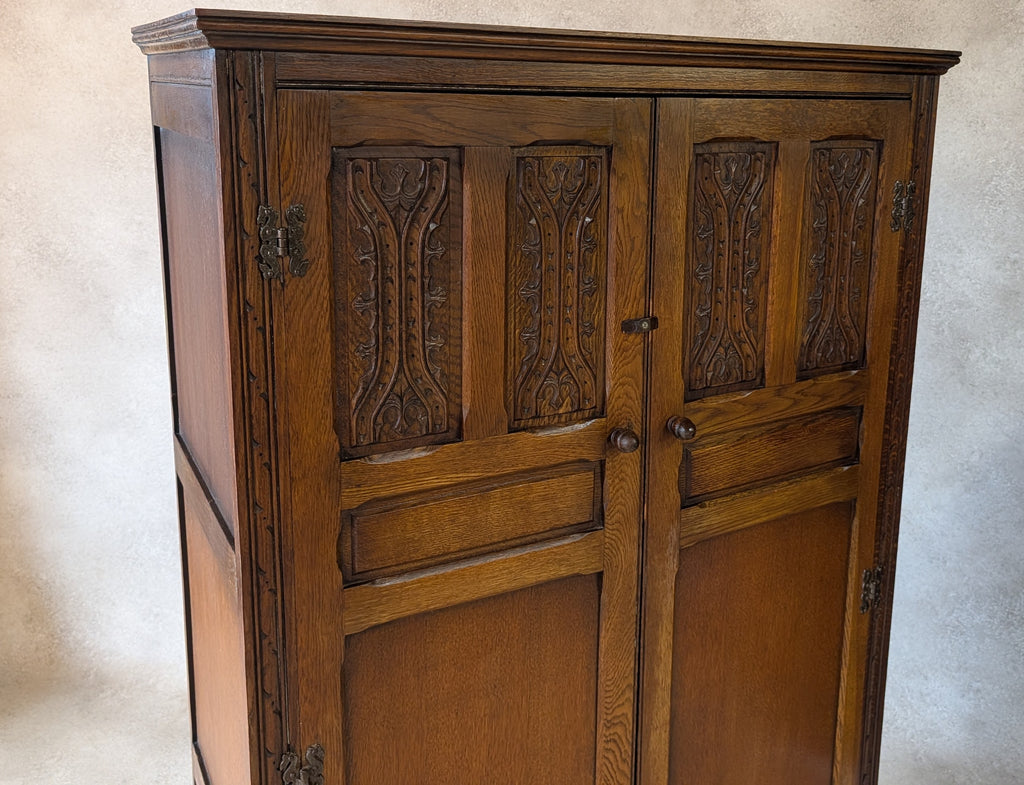 Wood Bros 'Old Charm' Oak Compact Gentleman's Fitted Wardrobe / Hall Robe