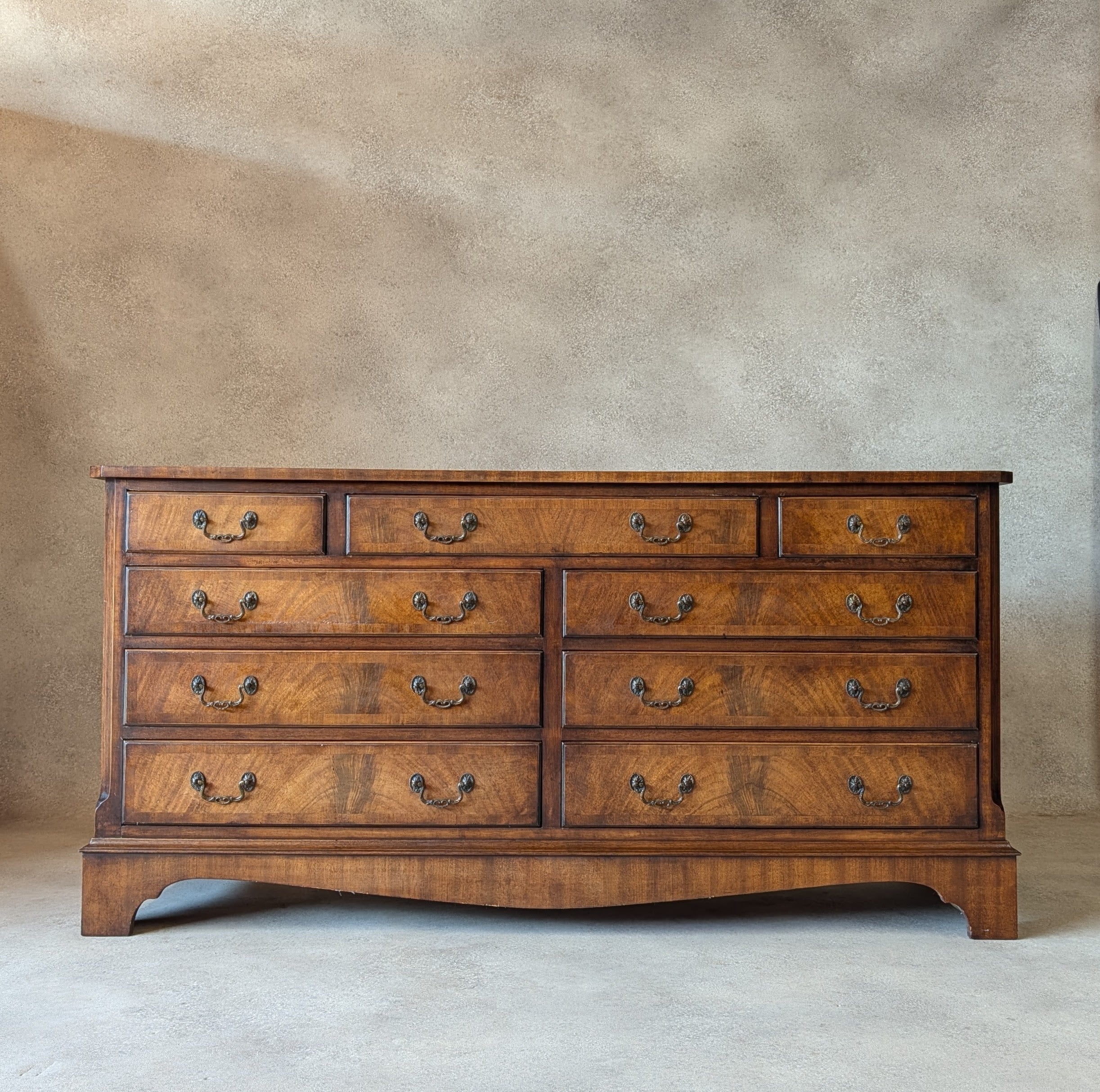 Bevan Funnell Reprodux Mahogany Walnut Chest of Drawers/Sideboard Georgian Style