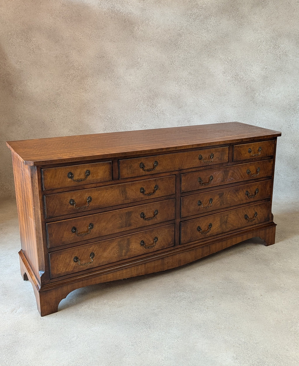 Bevan Funnell Reprodux Mahogany Walnut Chest of Drawers/Sideboard Georgian Style
