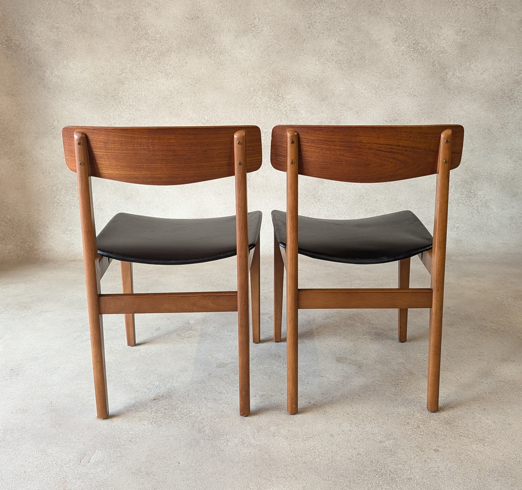 Set Of 4 Mid Century Curved Back Dining Chairs With Black Vinyl Seat -1960s