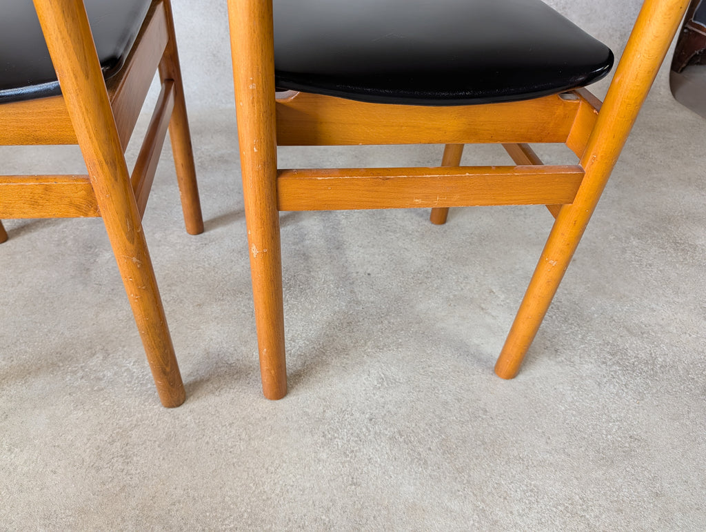 Set of 4 Mid Century Scandinavian Style Beech & Black Vinyl Dining Chairs 1960s
