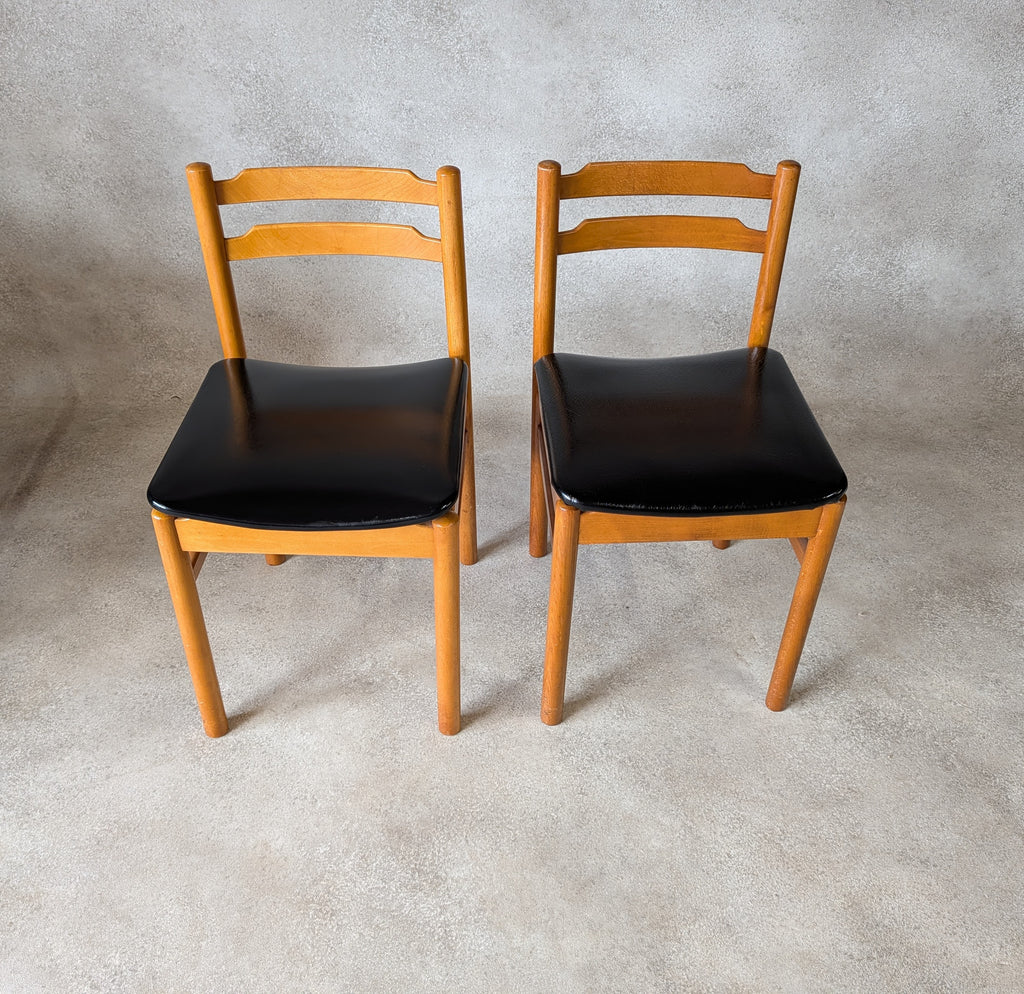 Set of 4 Mid Century Scandinavian Style Beech & Black Vinyl Dining Chairs 1960s