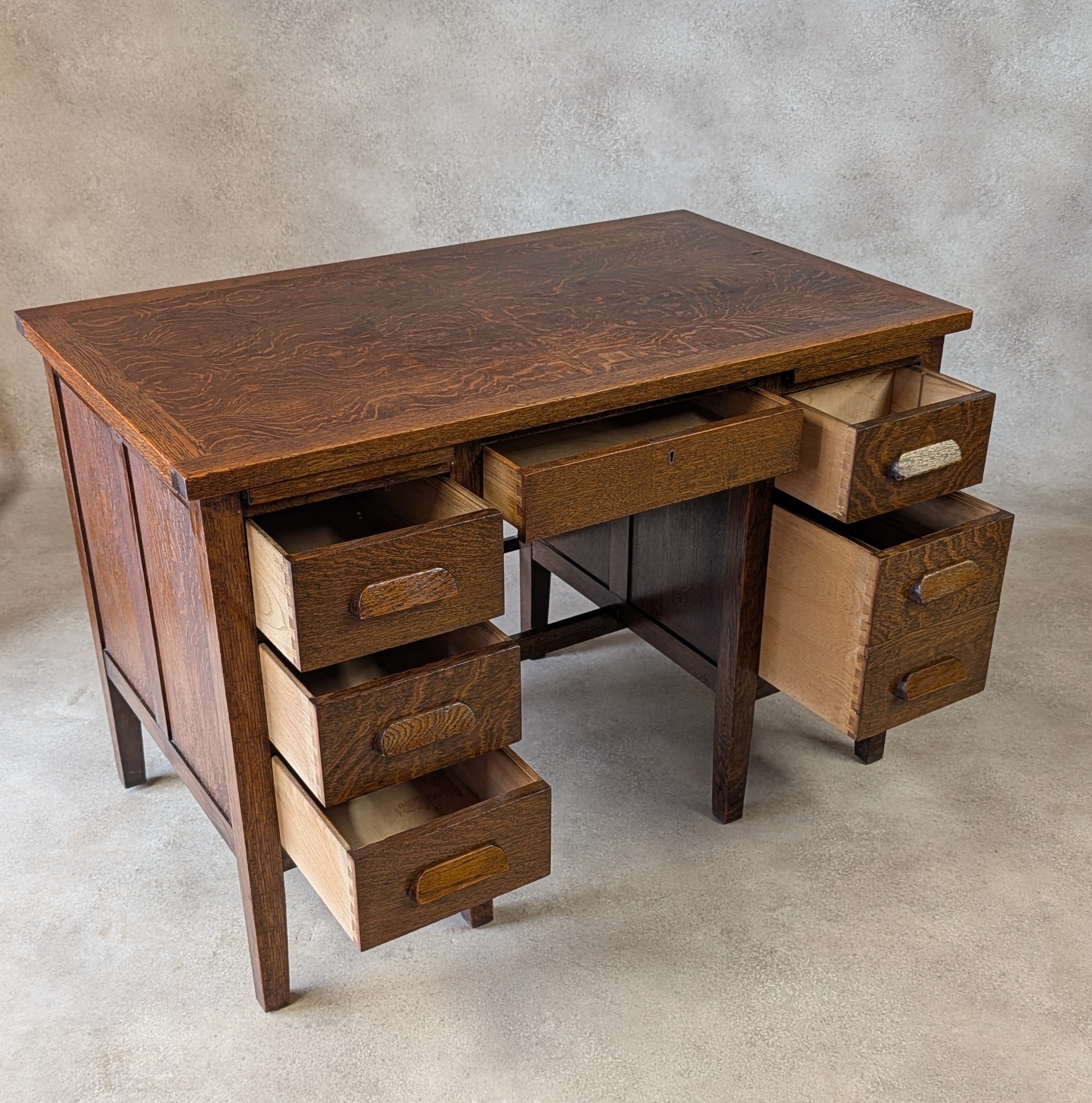 Early 20th Century Vintage Oak Double Pedestal Teachers Desk