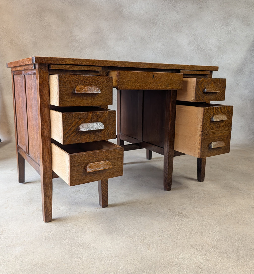 Early 20th Century Vintage Oak Double Pedestal Teachers Desk