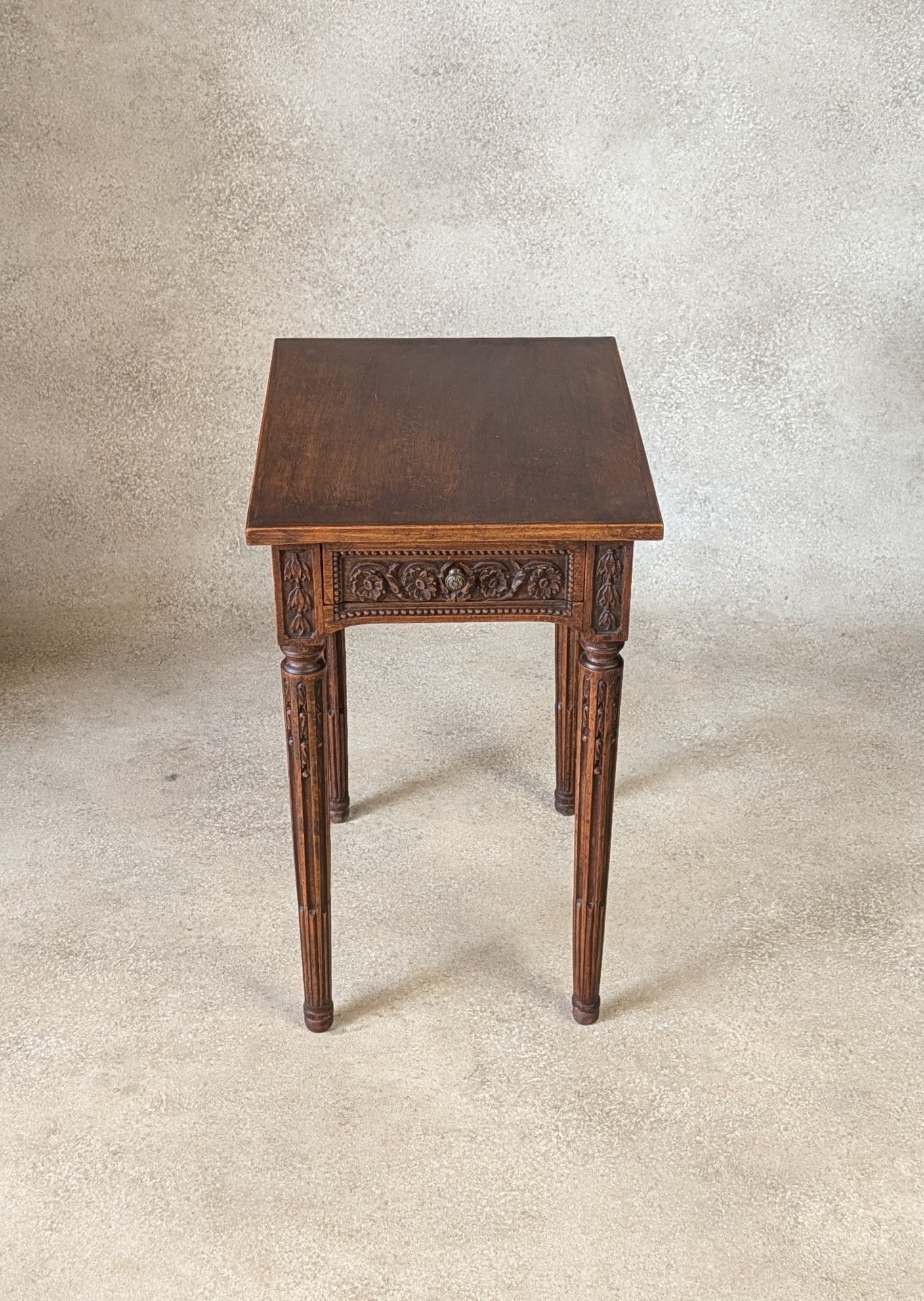 Vintage Louis xv Style Carved Oak Small Side Table