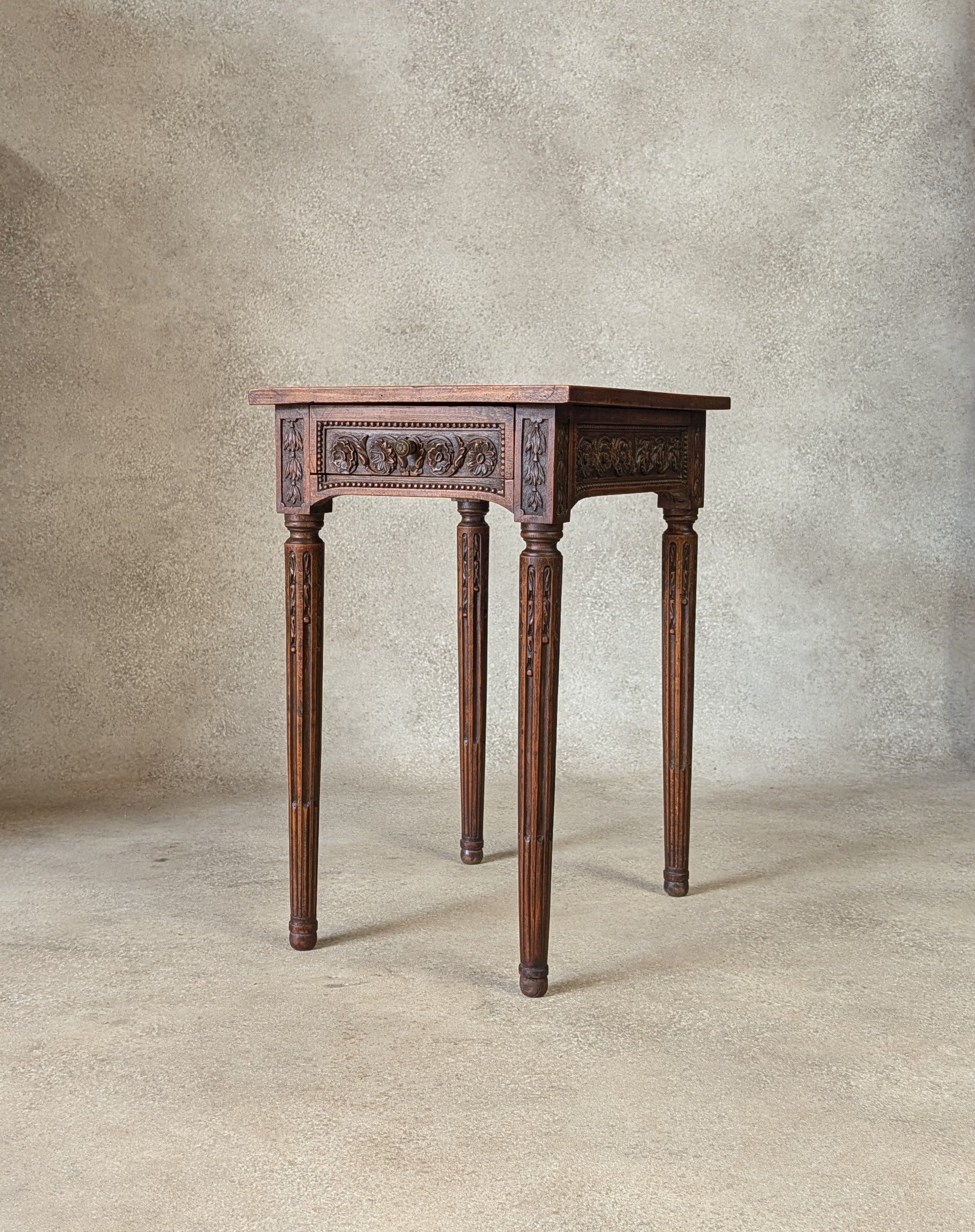 Vintage Louis xv Style Carved Oak Small Side Table