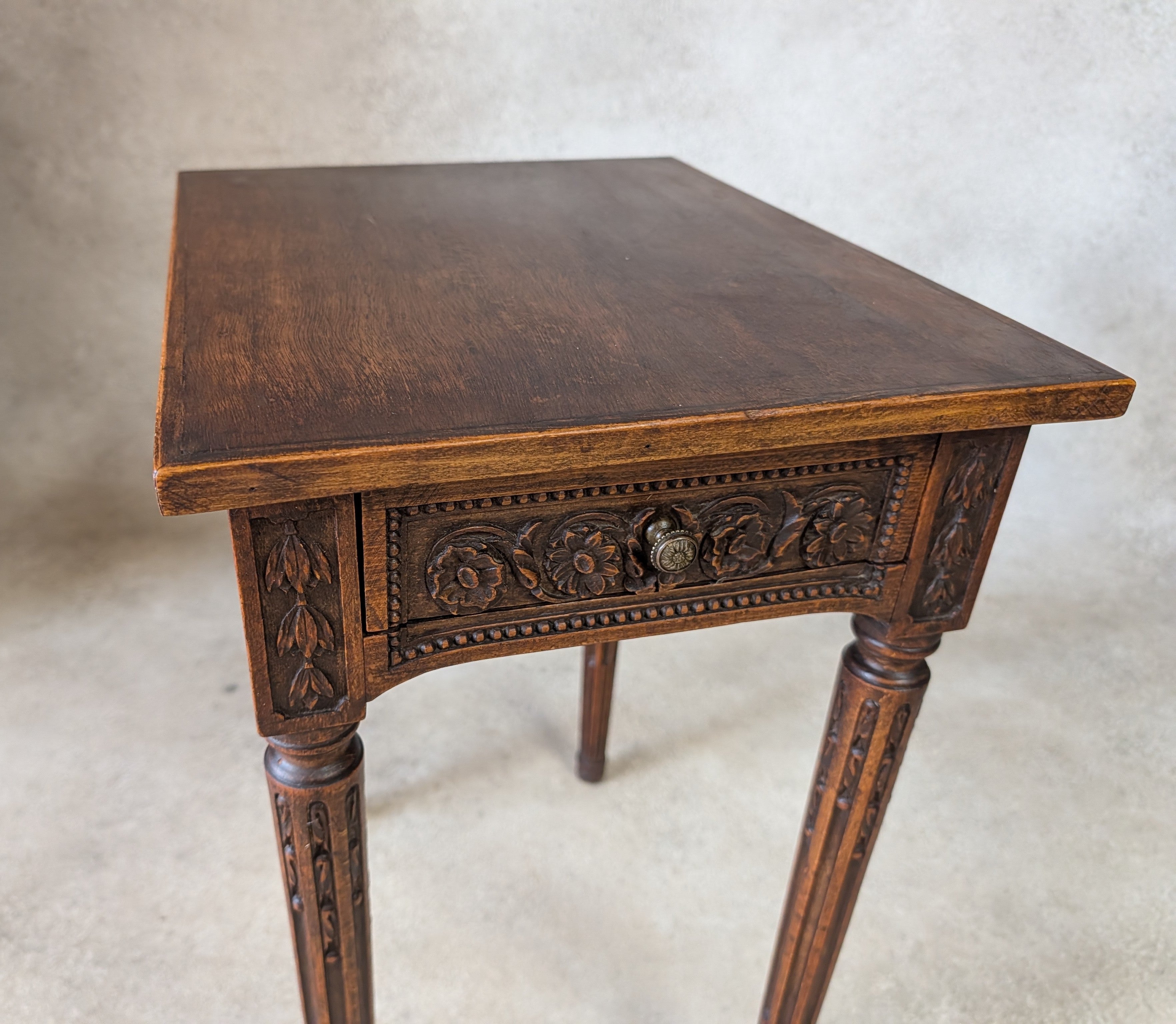 Vintage Louis xv Style Carved Oak Small Side Table
