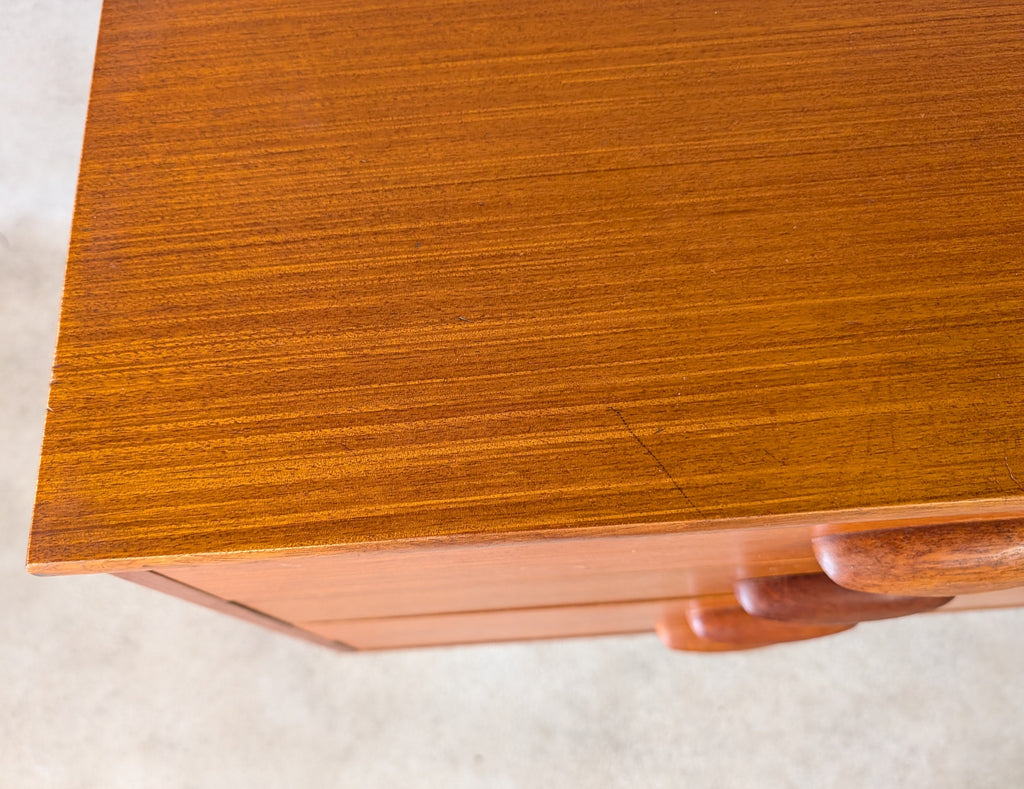 Mid Century Teak Small Chest Of Drawers Vintage 4 Drawer Chest 1960s/70s