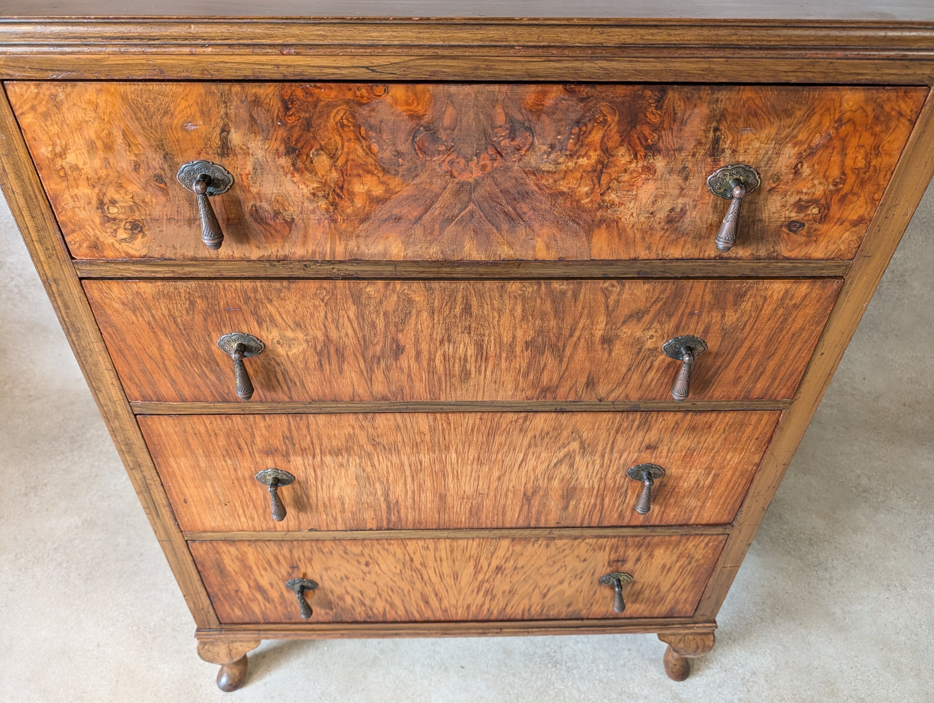 Vintage Art Deco / Queen Anne Style Burr Walnut Chest Of Drawers 1930s