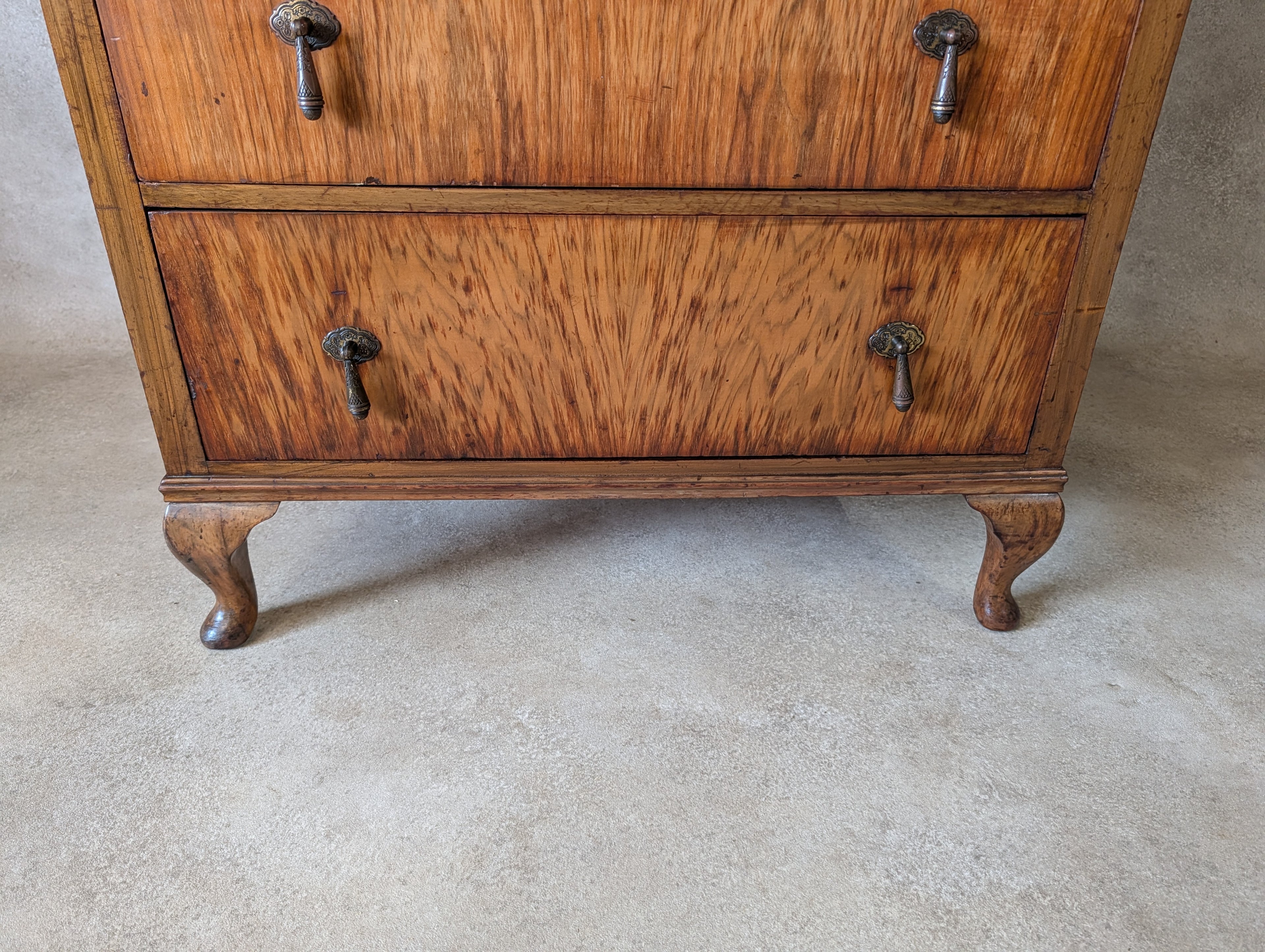 Vintage Art Deco / Queen Anne Style Burr Walnut Chest Of Drawers 1930s
