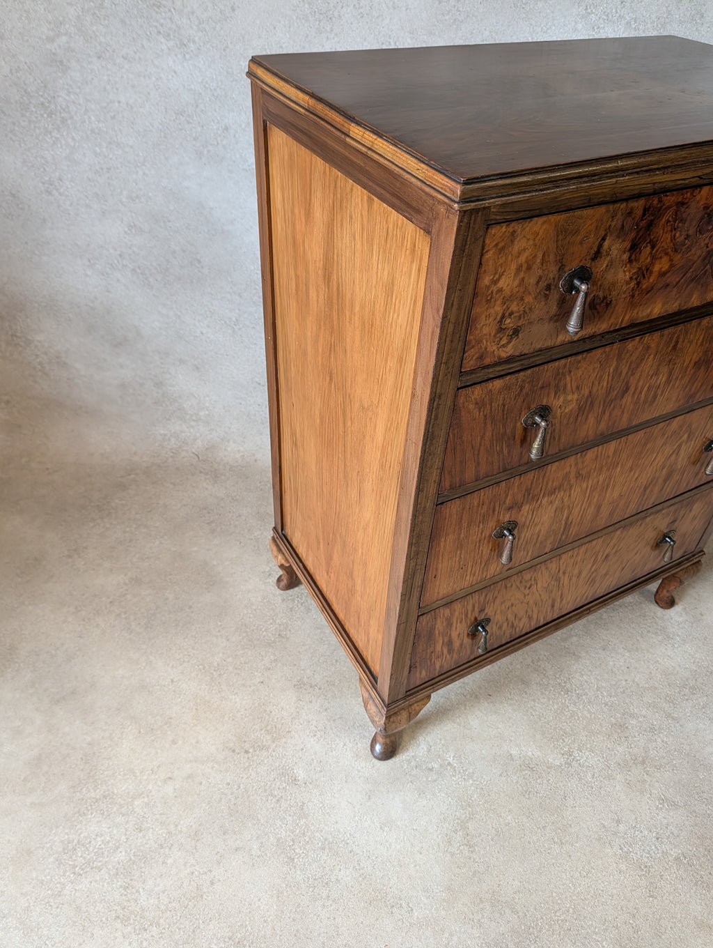 Vintage Art Deco / Queen Anne Style Burr Walnut Chest Of Drawers 1930s