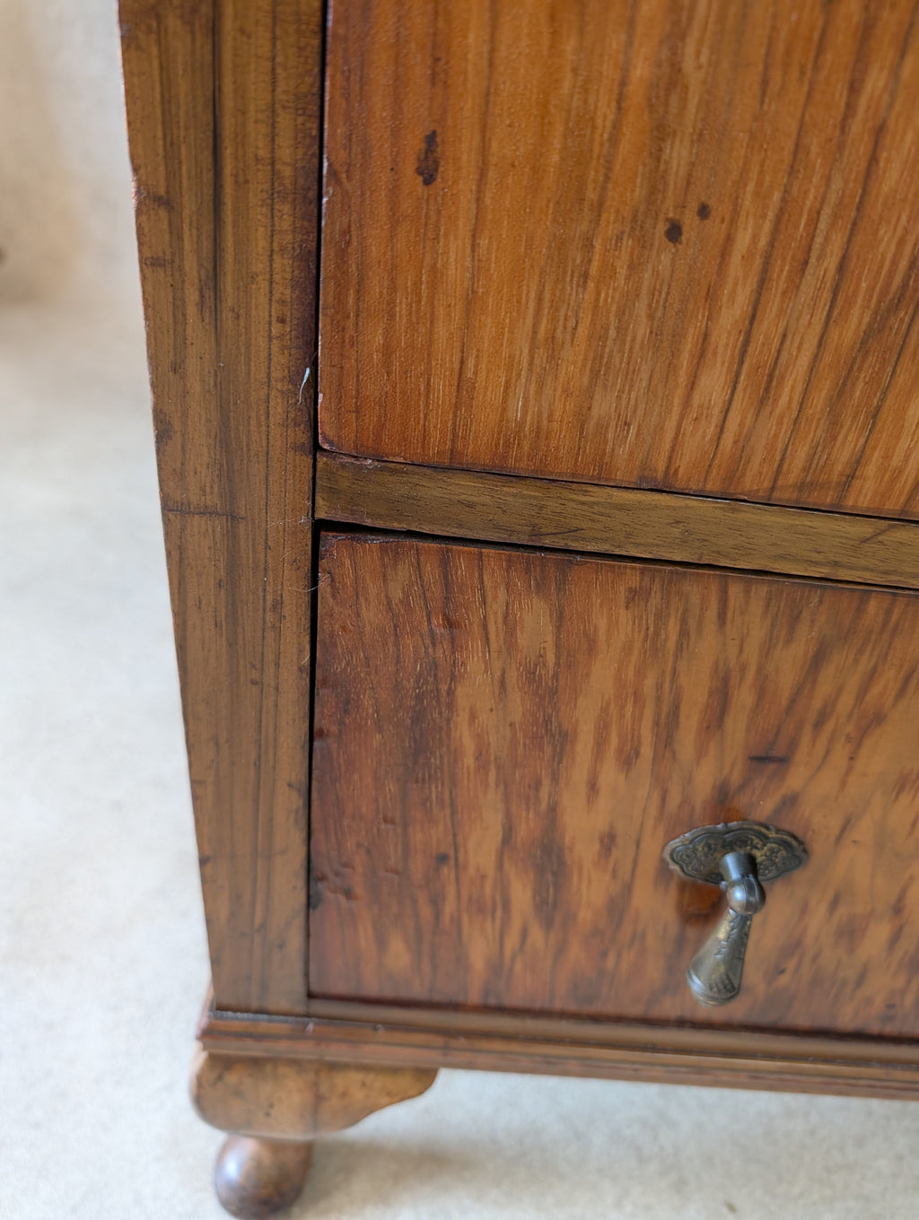 Vintage Art Deco / Queen Anne Style Burr Walnut Chest Of Drawers 1930s