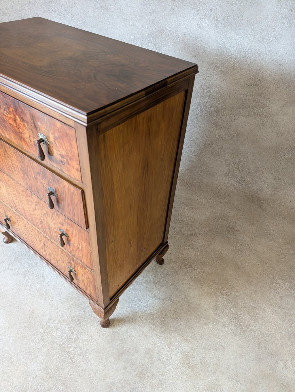 Vintage Art Deco / Queen Anne Style Burr Walnut Chest Of Drawers 1930s