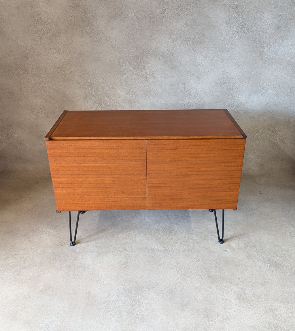Mid Century Beaver & Tapley Teak Record Cabinet /Media Cupboard On Hair Pin Legs
