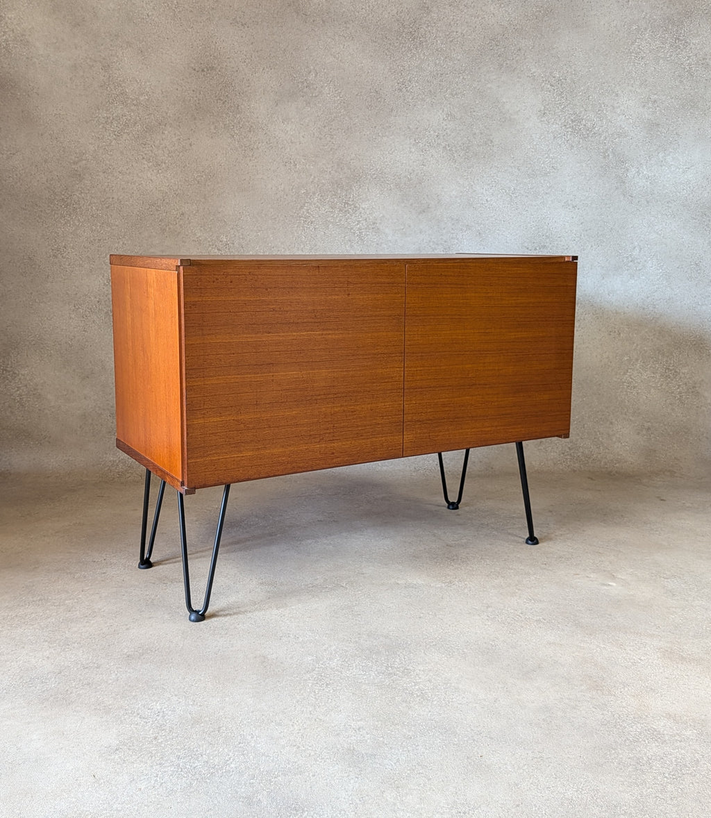 Mid Century Beaver & Tapley Teak Record Cabinet /Media Cupboard On Hair Pin Legs