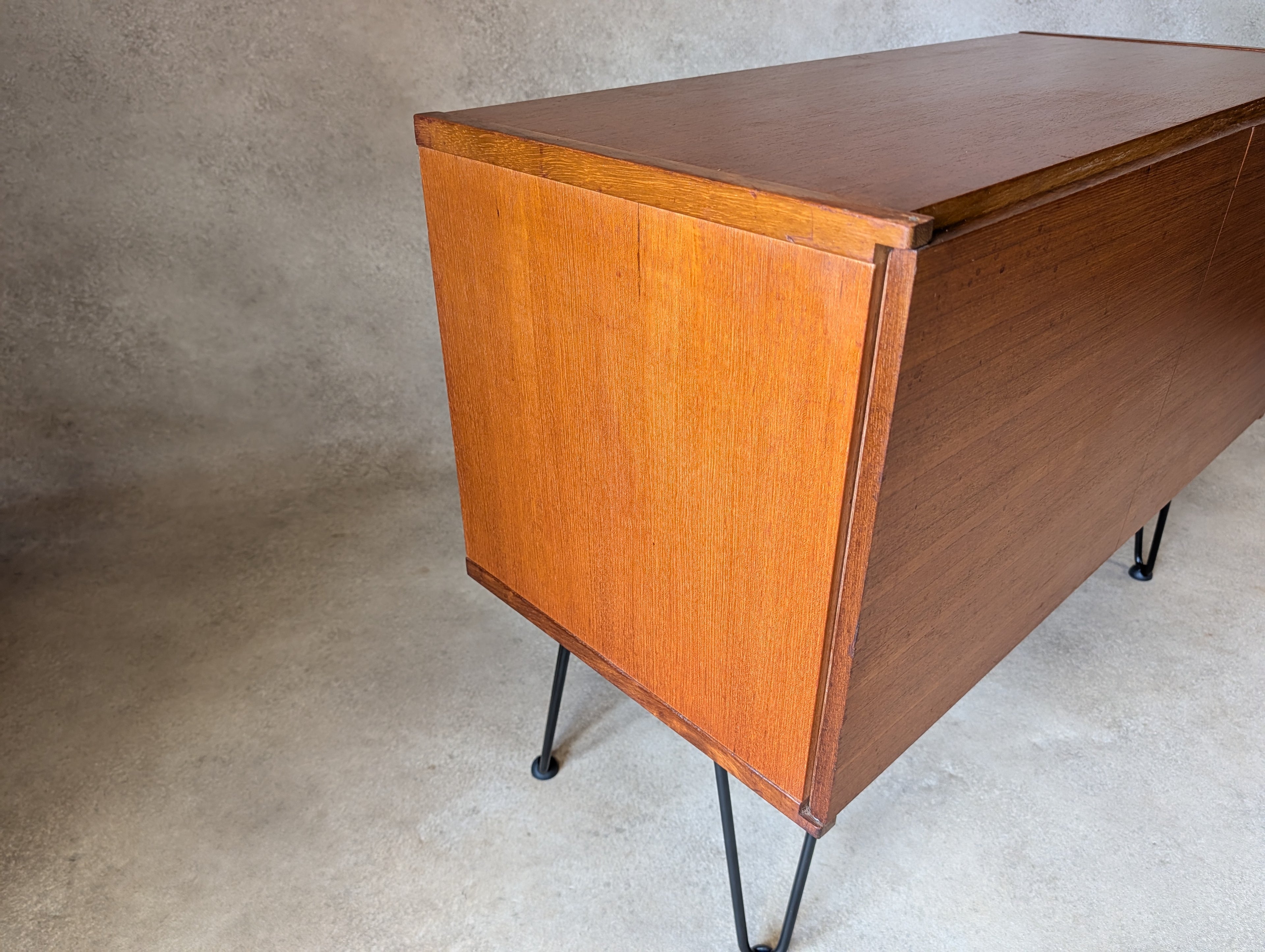 Mid Century Beaver & Tapley Teak Record Cabinet /Media Cupboard On Hair Pin Legs