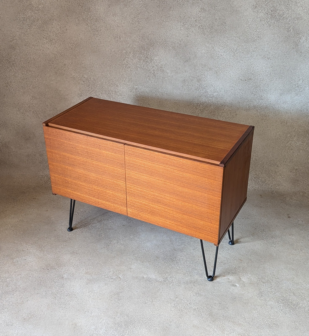 Mid Century Beaver & Tapley Teak Record Cabinet /Media Cupboard On Hair Pin Legs