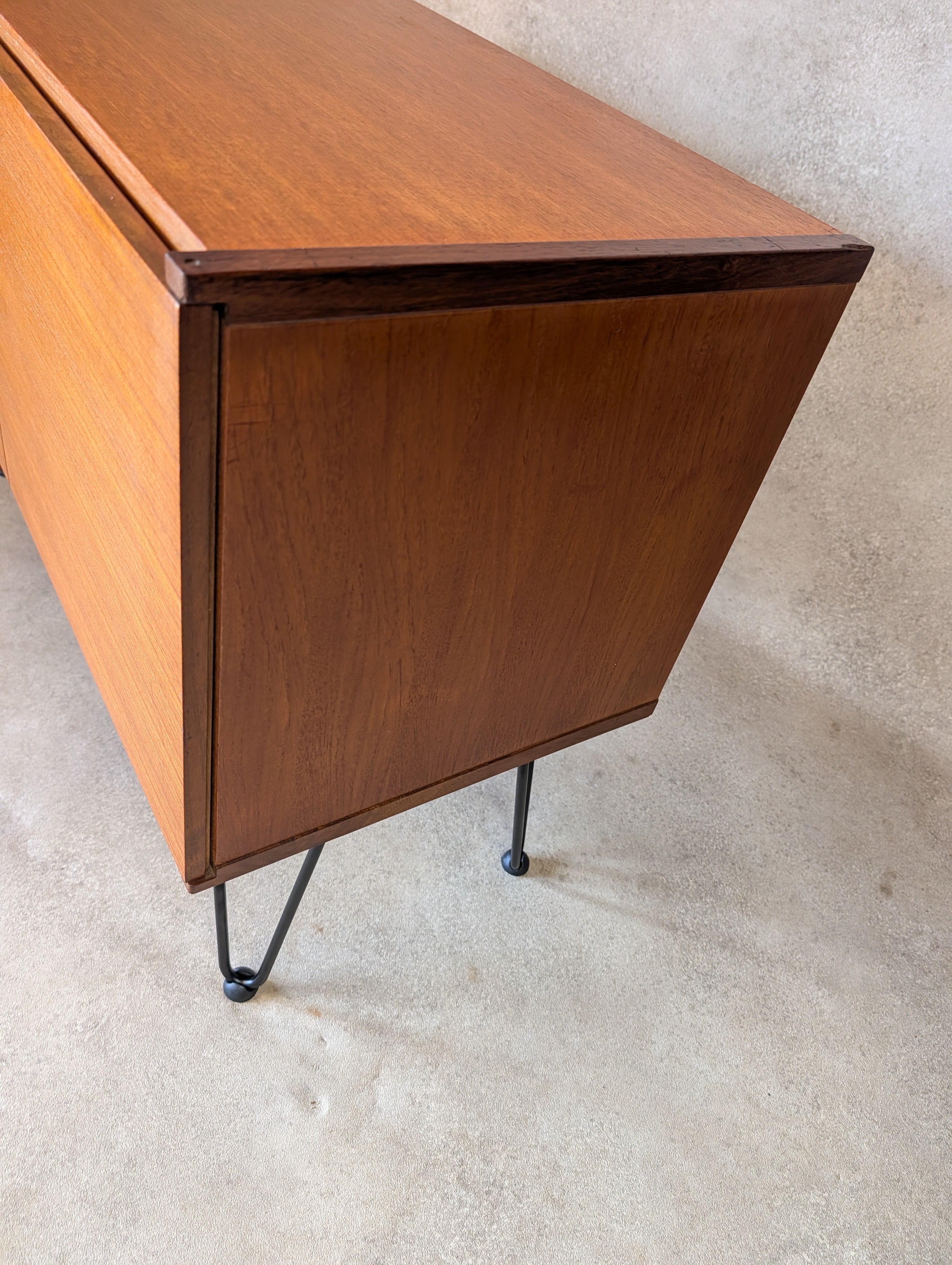 Mid Century Beaver & Tapley Teak Record Cabinet /Media Cupboard On Hair Pin Legs
