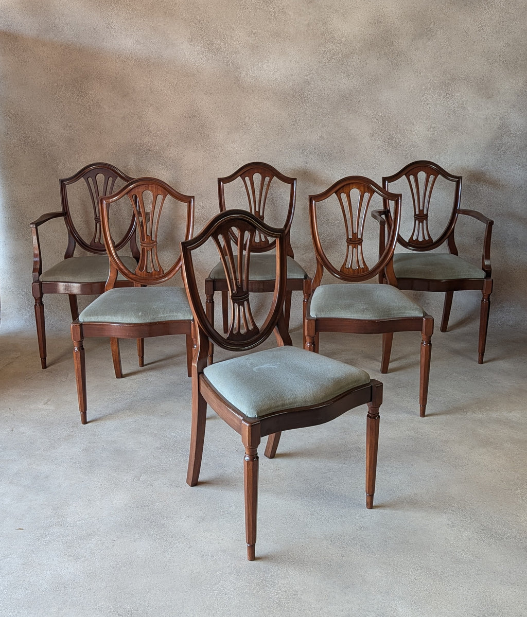 Set Of 6 Vintage Mahogany Hepplewhite Style Shield Back Dining Chairs