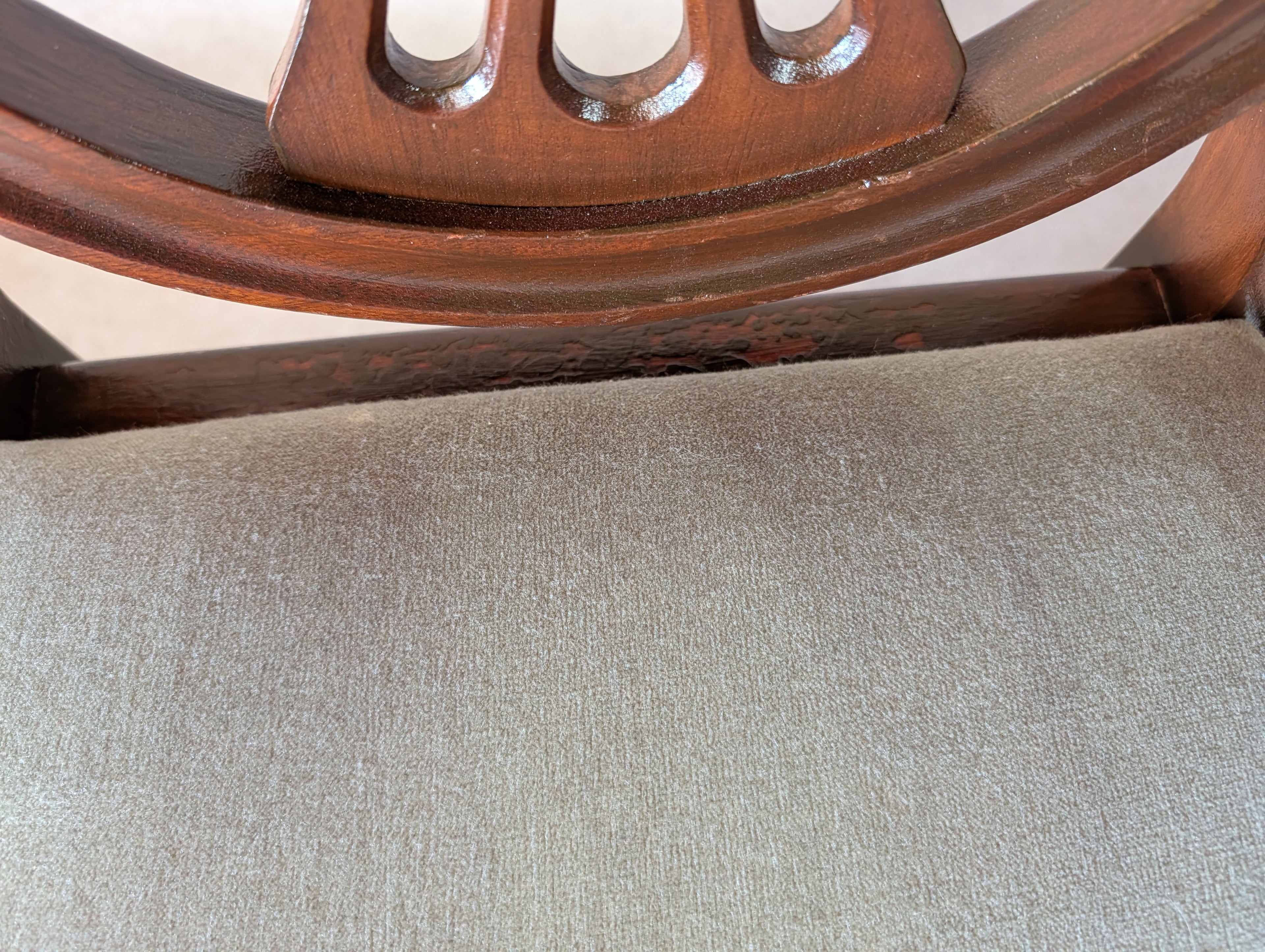Set Of 6 Vintage Mahogany Hepplewhite Style Shield Back Dining Chairs