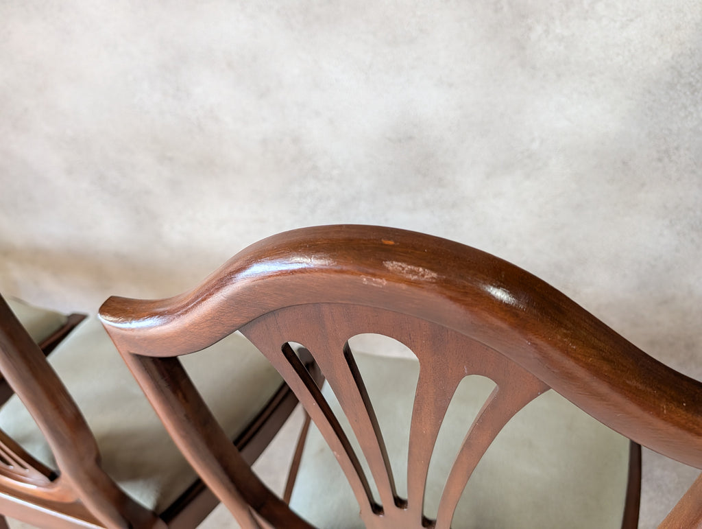 Set Of 6 Vintage Mahogany Hepplewhite Style Shield Back Dining Chairs