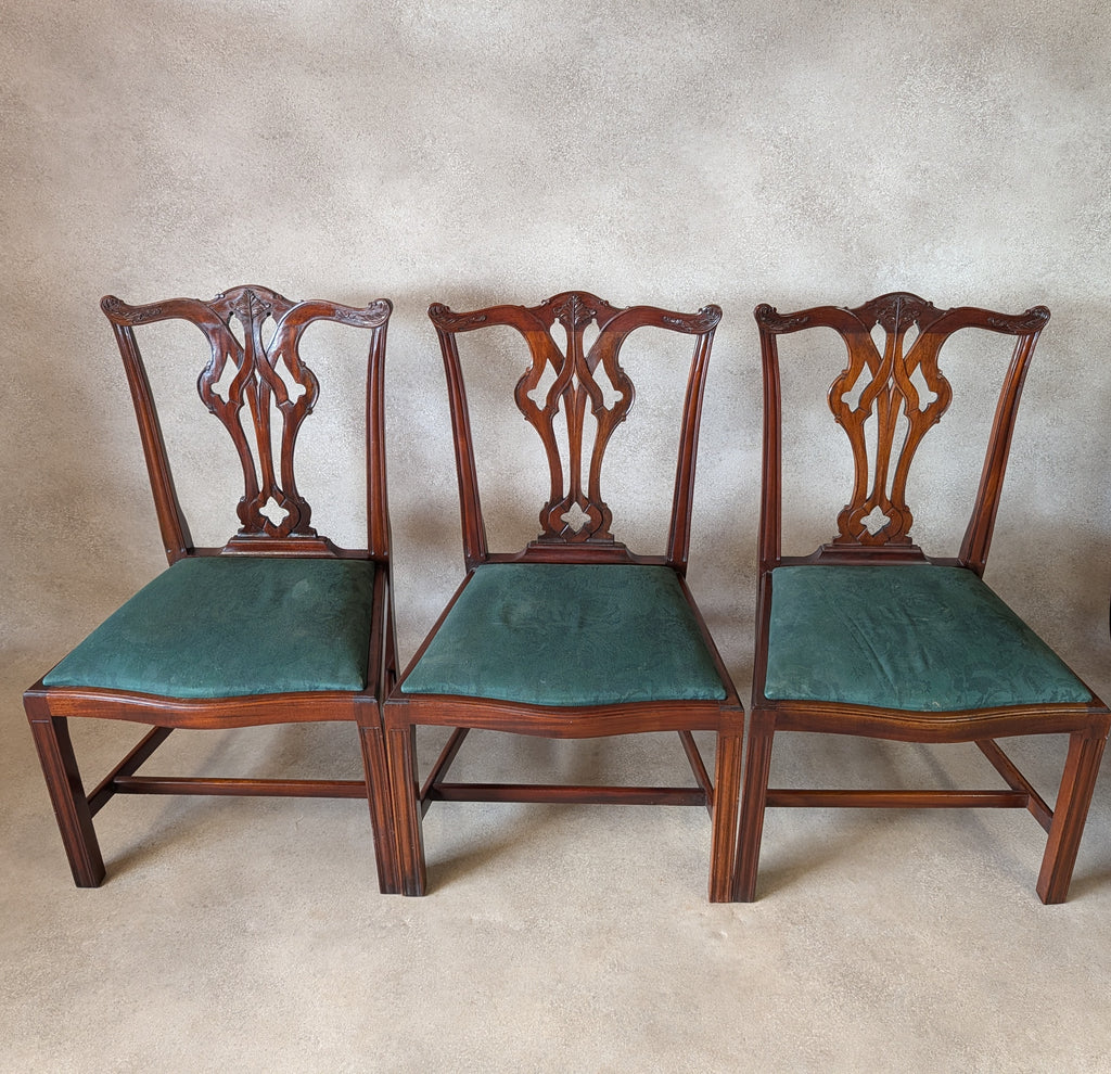 Vintage Set Of 8 Mahogany Chippendale Style Dining Chairs Includes 2 Carvers