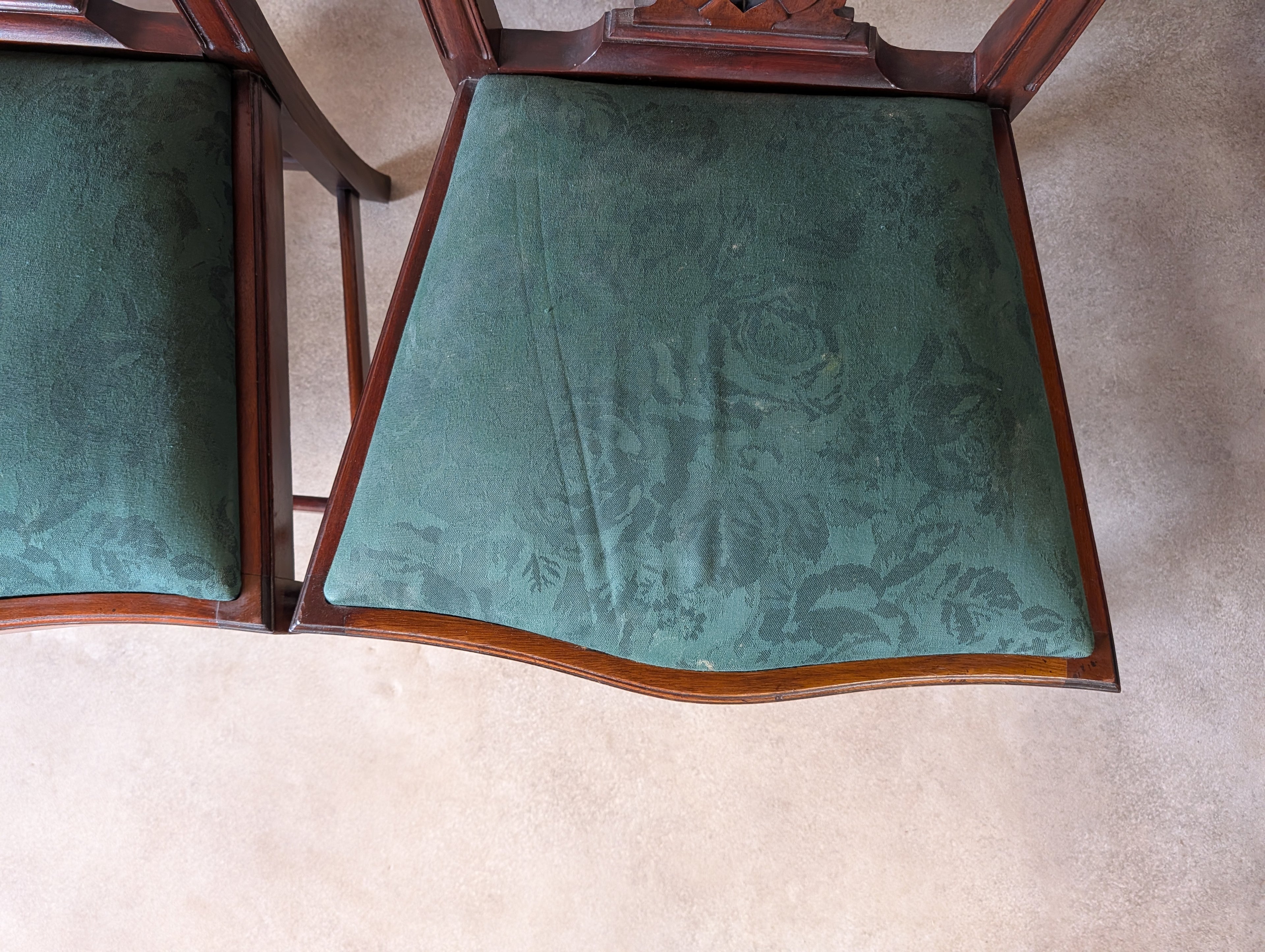 Vintage Set Of 8 Mahogany Chippendale Style Dining Chairs Includes 2 Carvers
