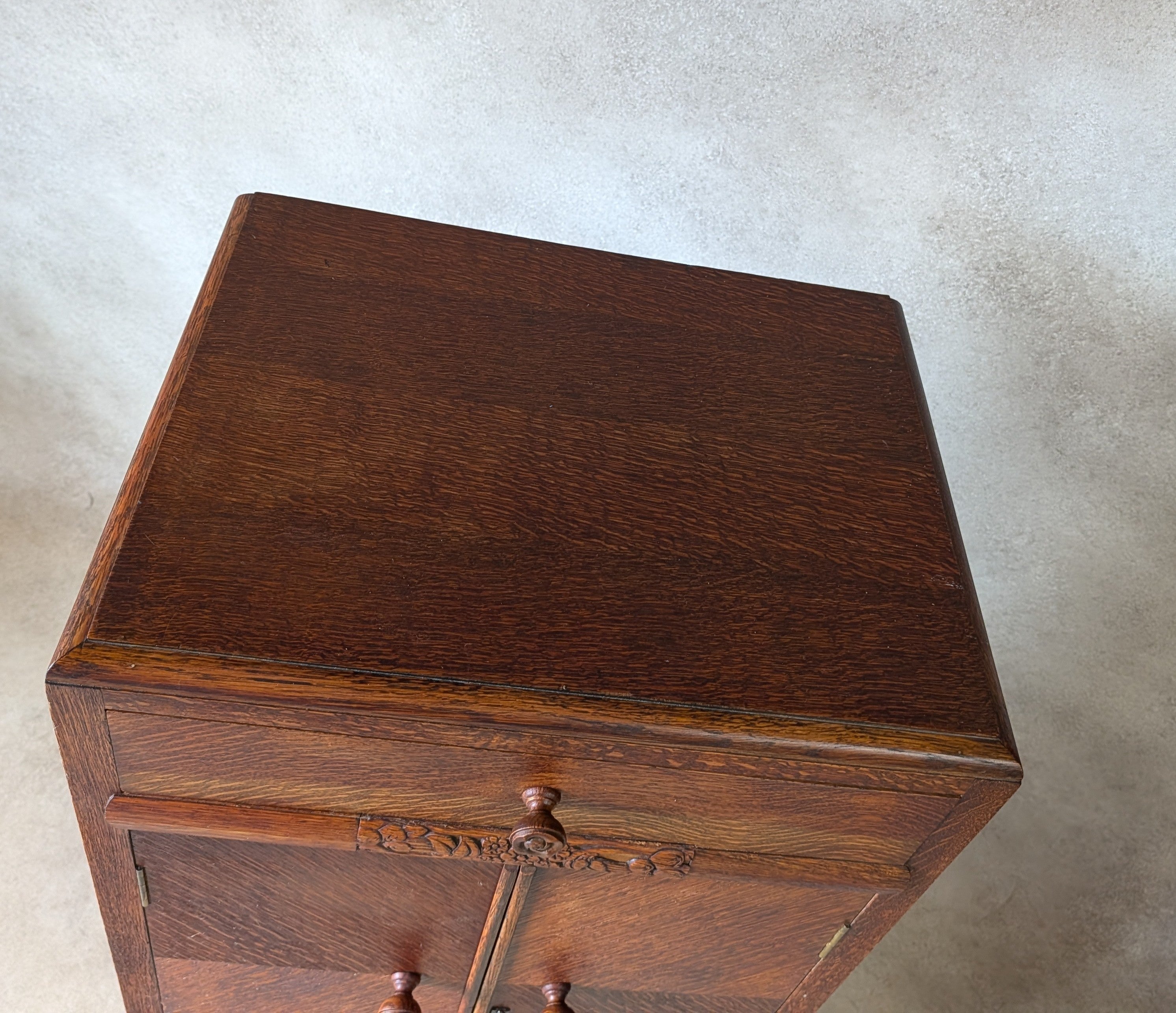 Vintage Art Deco Oak Cabinet Small Hall Cupboard Storage Linen Press 1930s