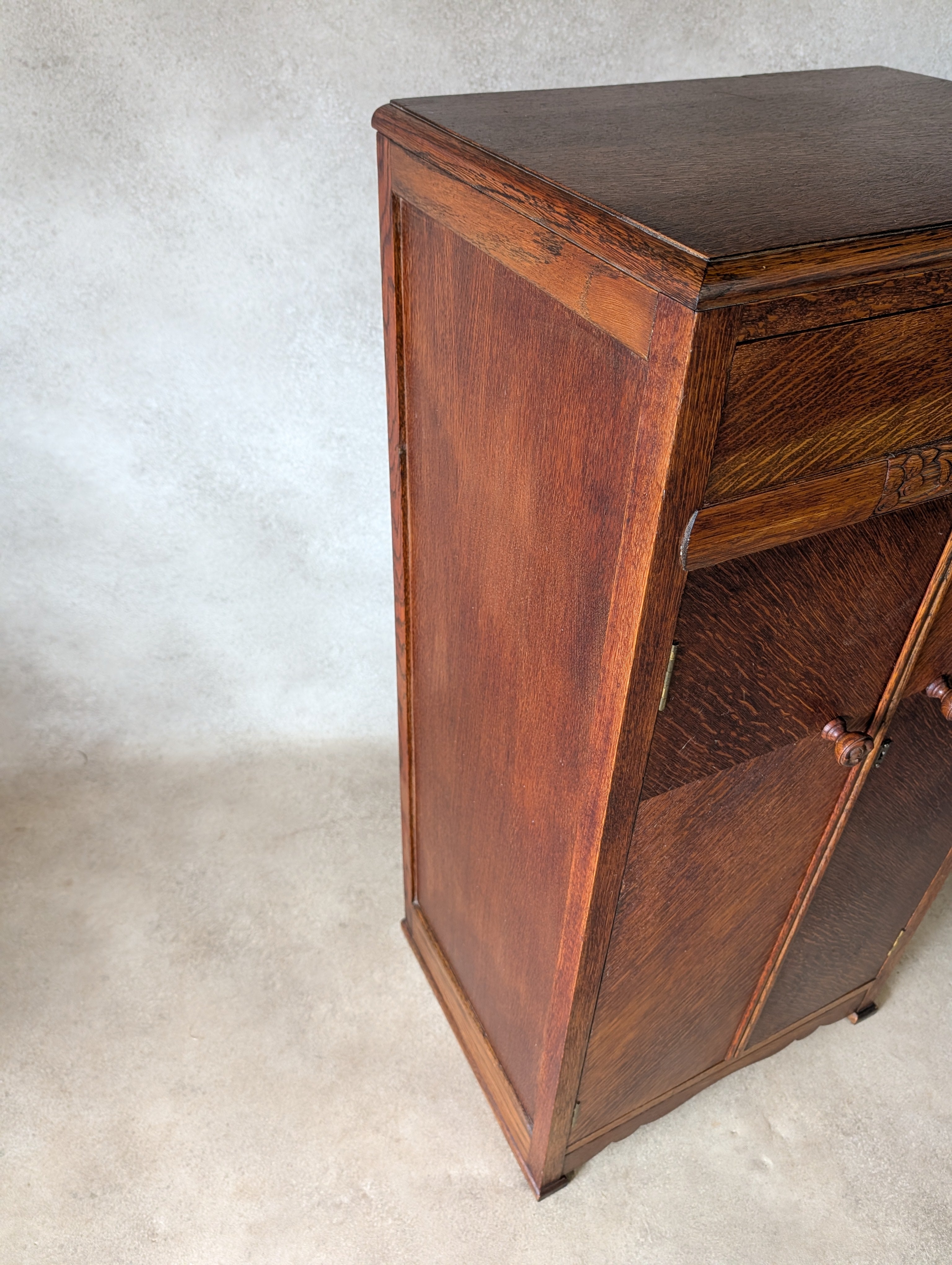 Vintage Art Deco Oak Cabinet Small Hall Cupboard Storage Linen Press 1930s