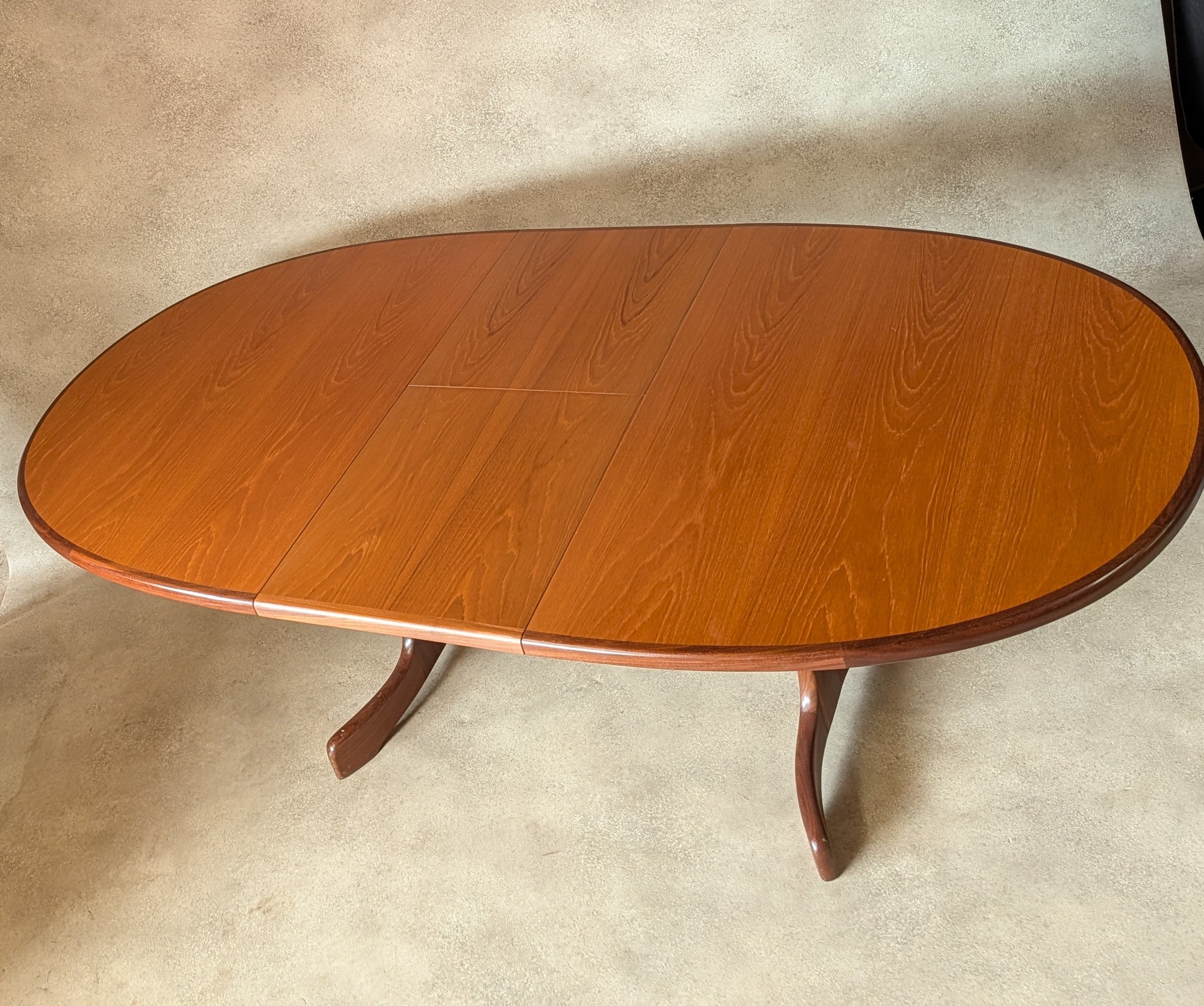 Mid Century G Plan Fresco Teak Extending Oval Dining Table - Vintage 1970s